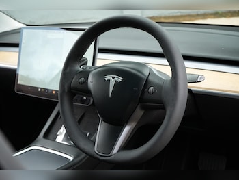 Used Tesla Model 3 2021 for sale - 75351591: Photo