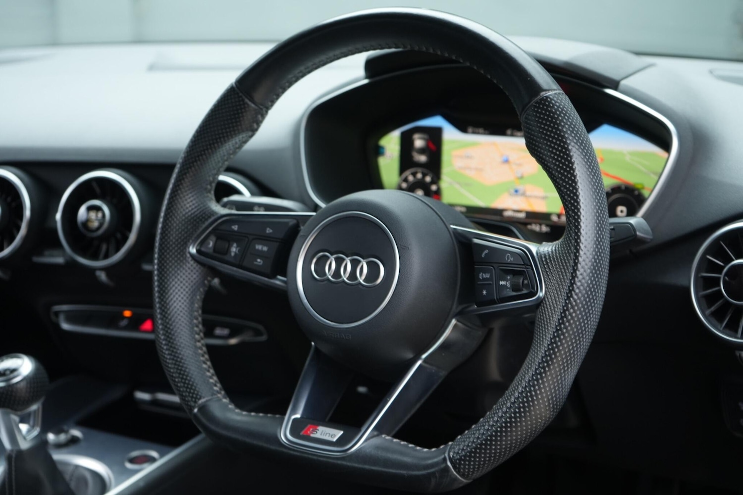 Used Audi TT 2015 for sale - 76360854: Photo 3