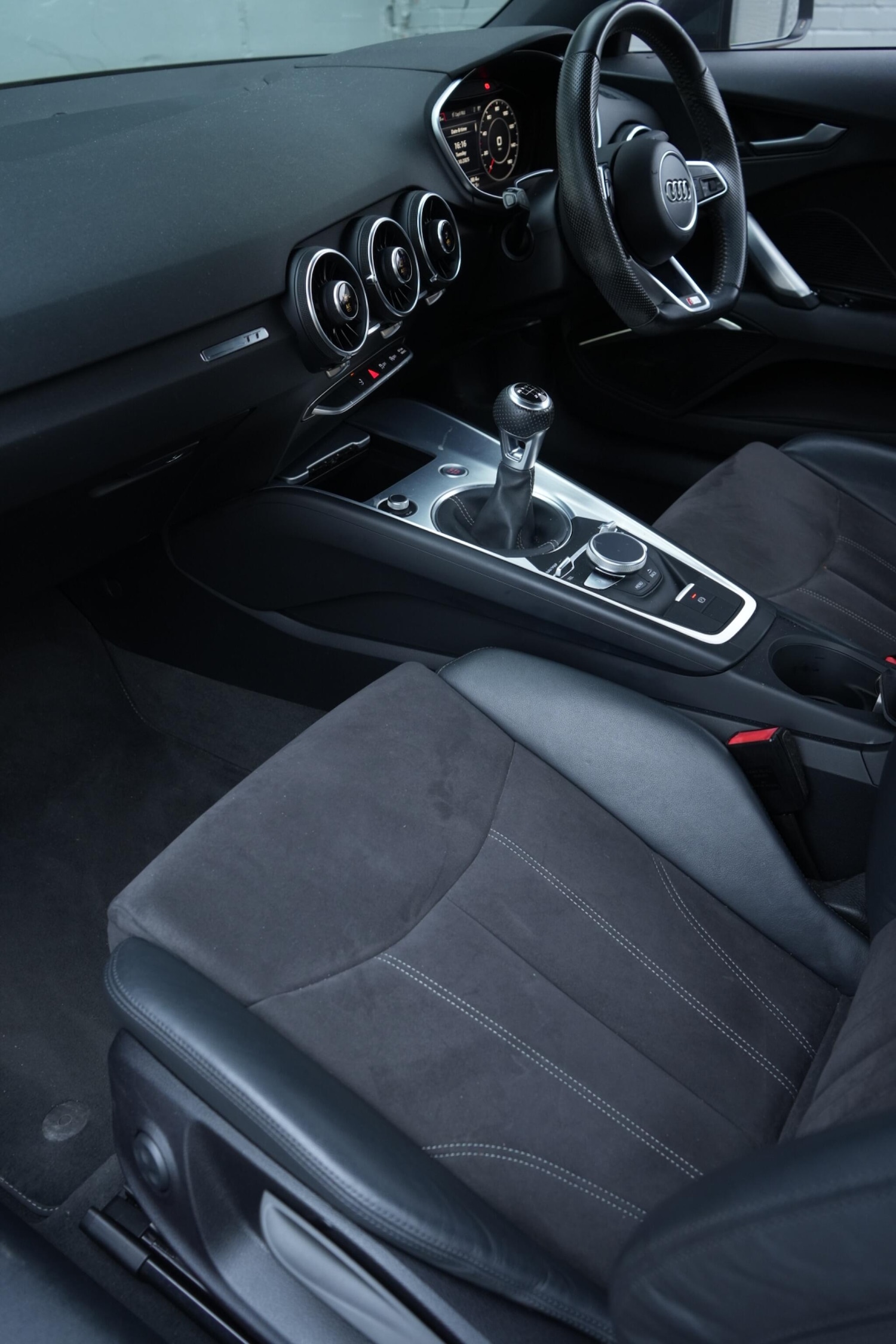Used Audi TT 2015 for sale - 76360854: Photo 33