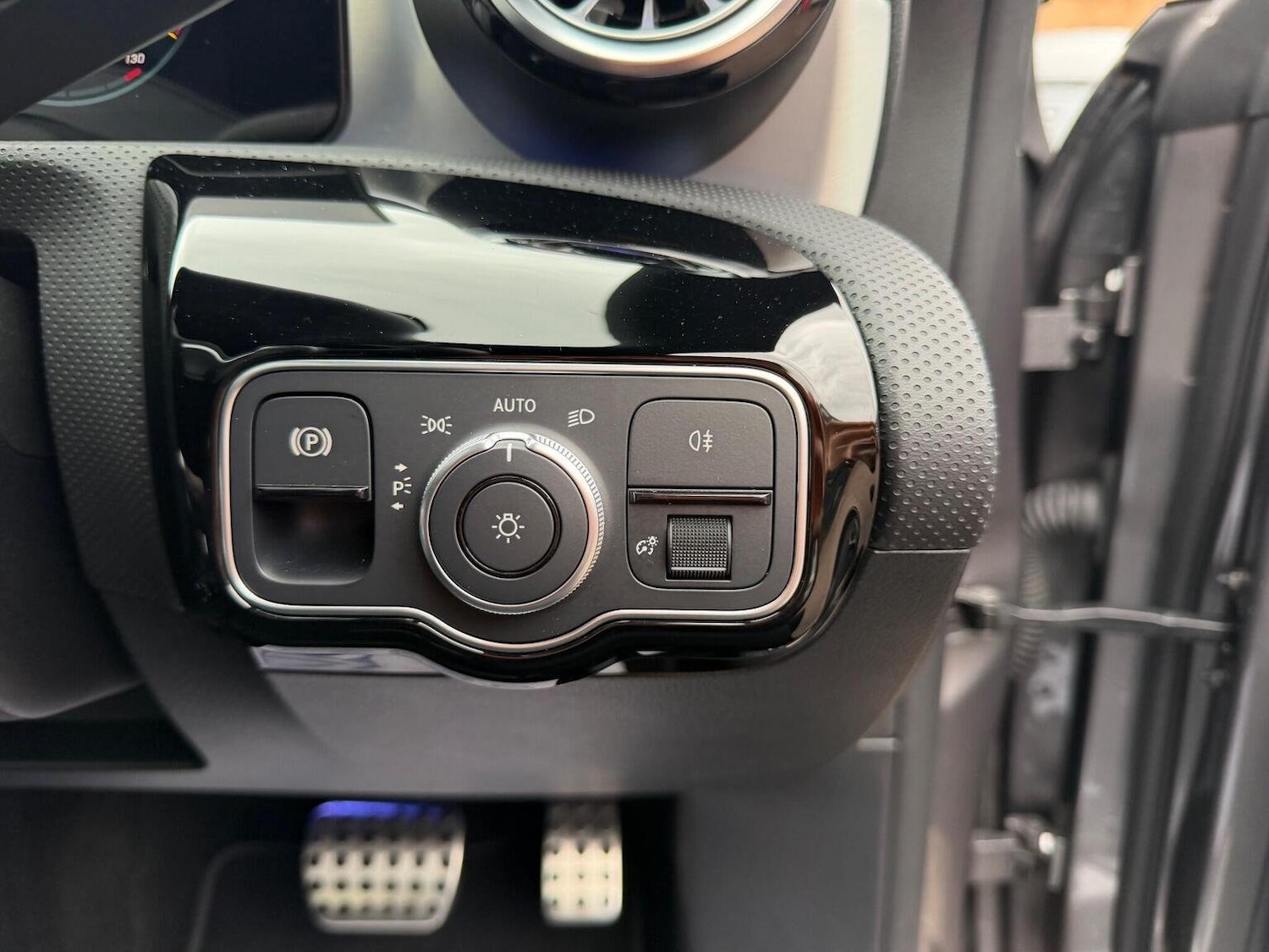 Used Mercedes-Benz CLA 2022 for sale - 77465052: Photo 28