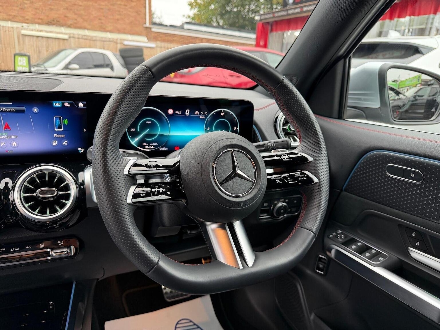 Used Mercedes-Benz EQB 2024 for sale - 76670837: Photo 19