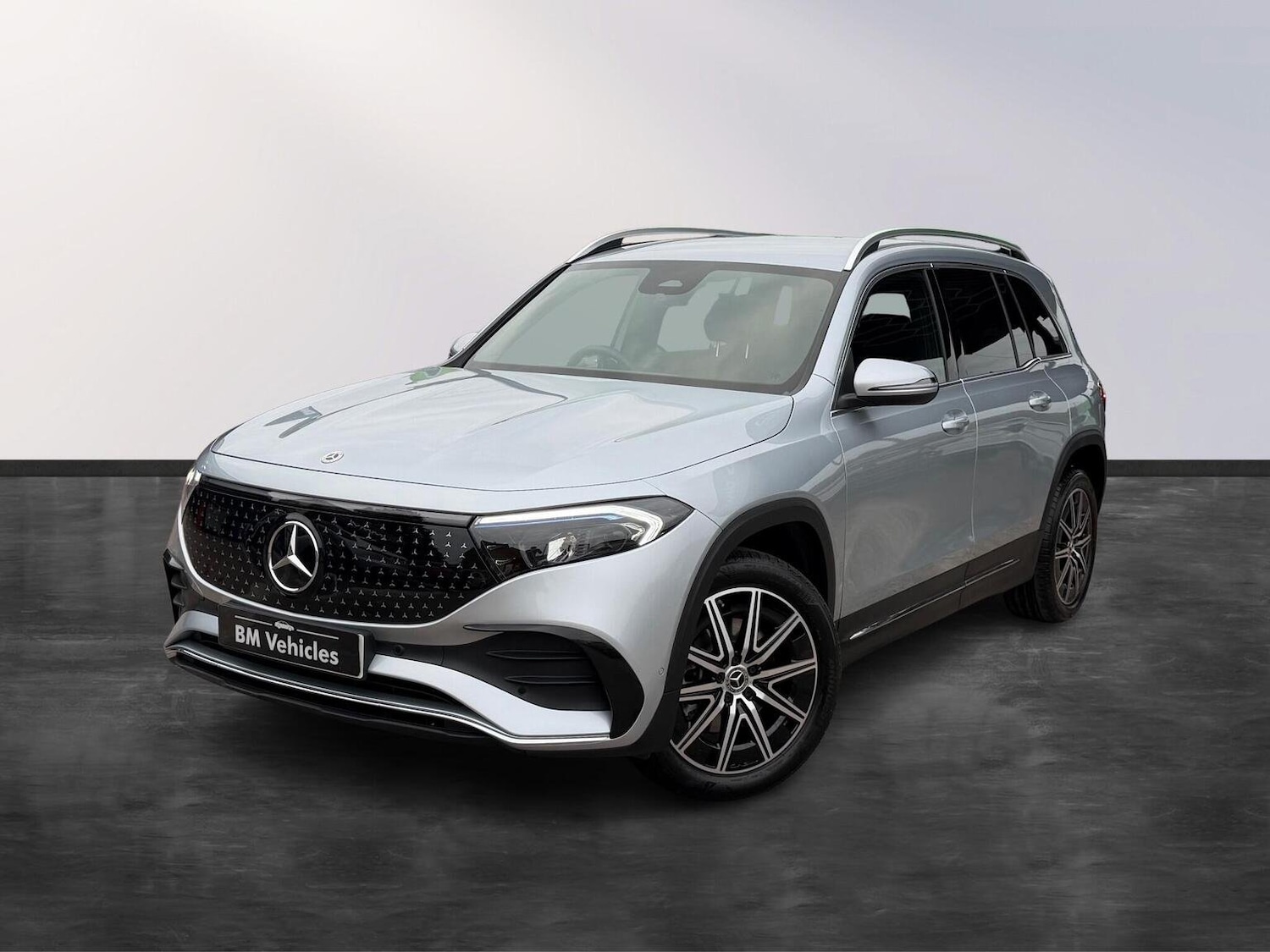 Used Mercedes-Benz EQB 2024 for sale - 76670837: Photo 3