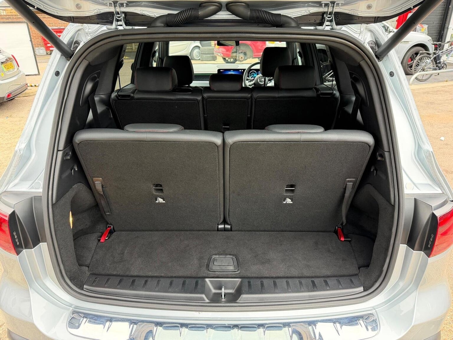 Used Mercedes-Benz EQB 2024 for sale - 76670837: Photo 40