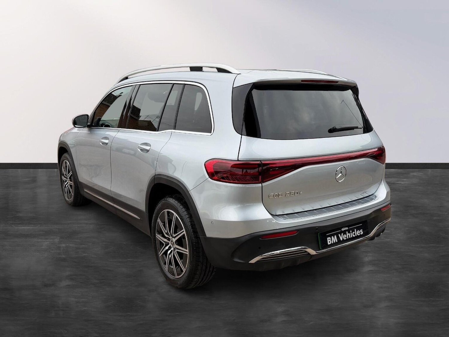 Used Mercedes-Benz EQB 2024 for sale - 76670837: Photo 6