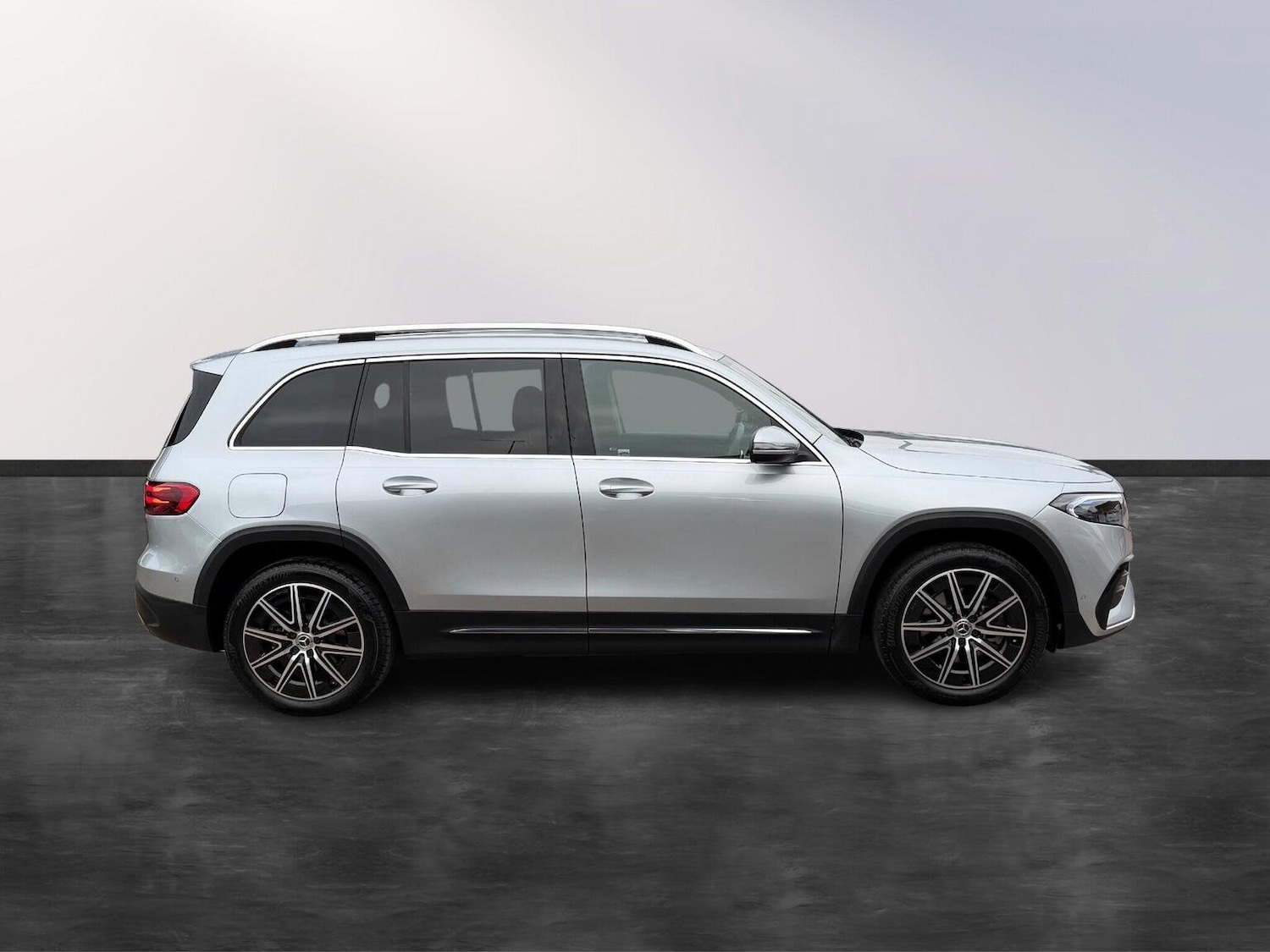 Used Mercedes-Benz EQB 2024 for sale - 76670837: Photo 9