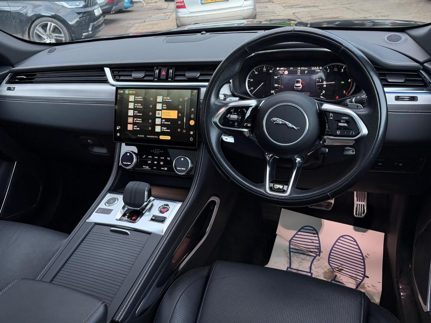 Used Jaguar F-Pace 2022 for sale - 77707299: Photo 11