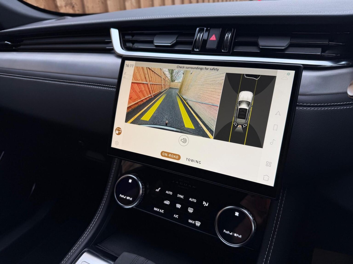 Used Jaguar F-Pace 2022 for sale - 77707299: Photo 22