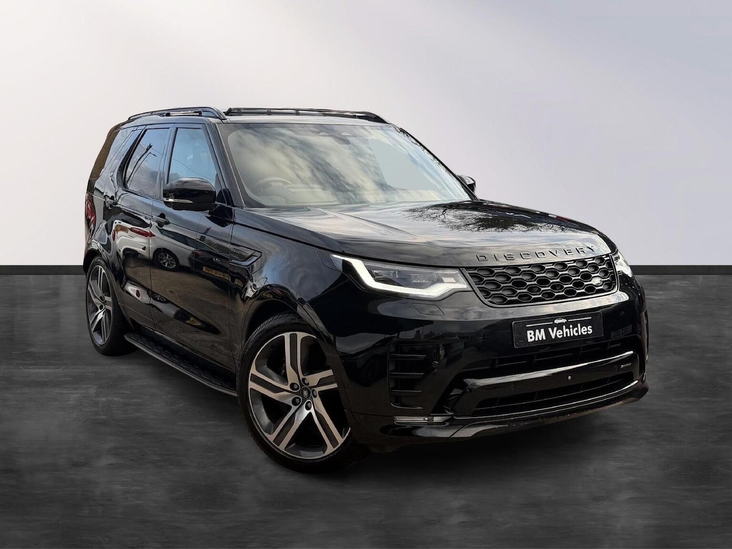 Used Land Rover Discovery 2023 for sale - 77750022: Photo 1