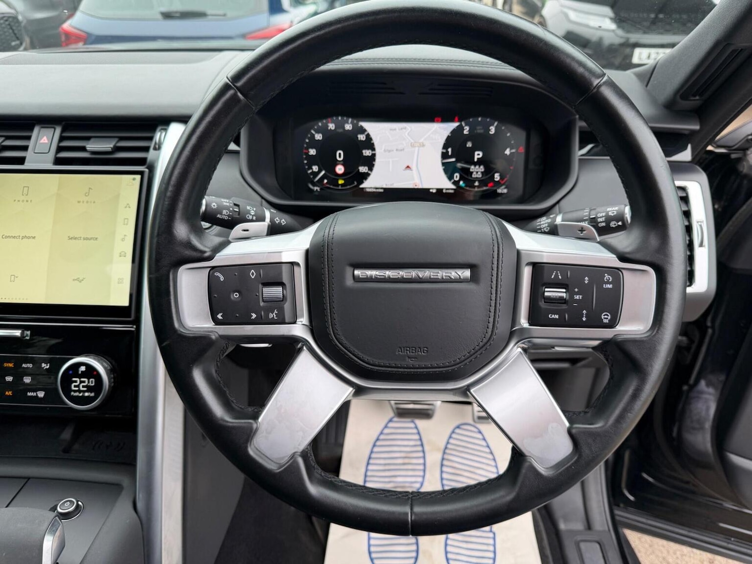 Used Land Rover Discovery 2023 for sale - 77750022: Photo 14