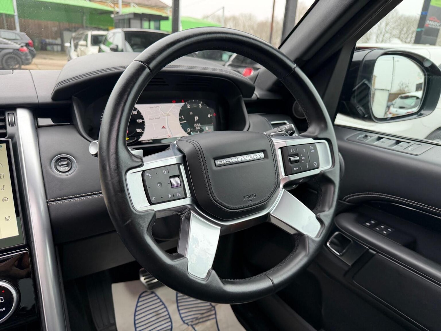 Used Land Rover Discovery 2023 for sale - 77750022: Photo 18