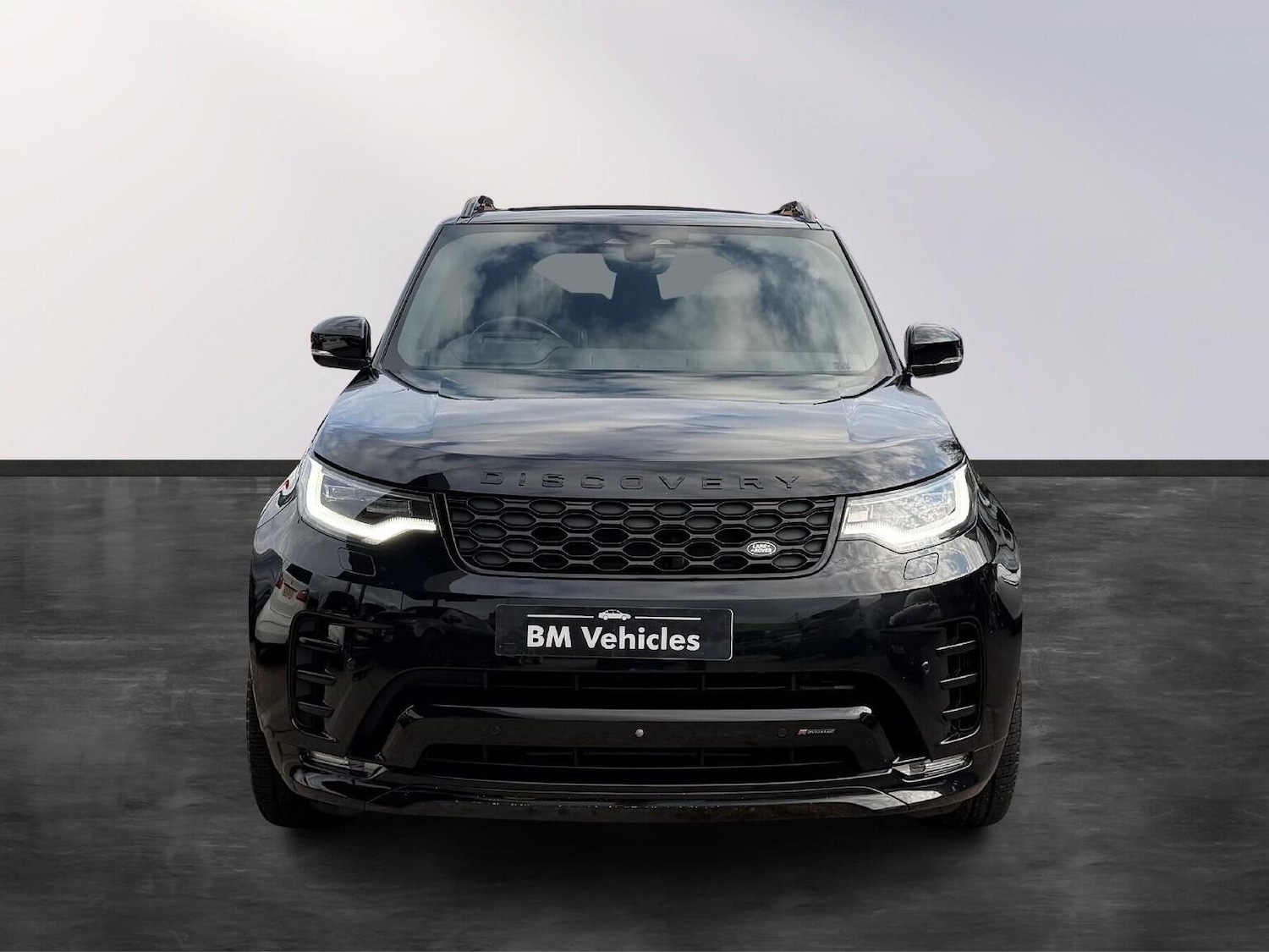 Used Land Rover Discovery 2023 for sale - 77750022: Photo 2