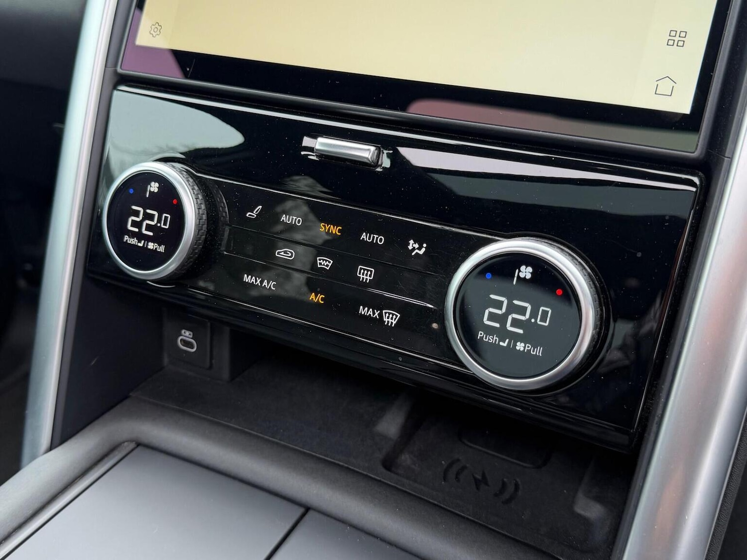 Used Land Rover Discovery 2023 for sale - 77750022: Photo 27