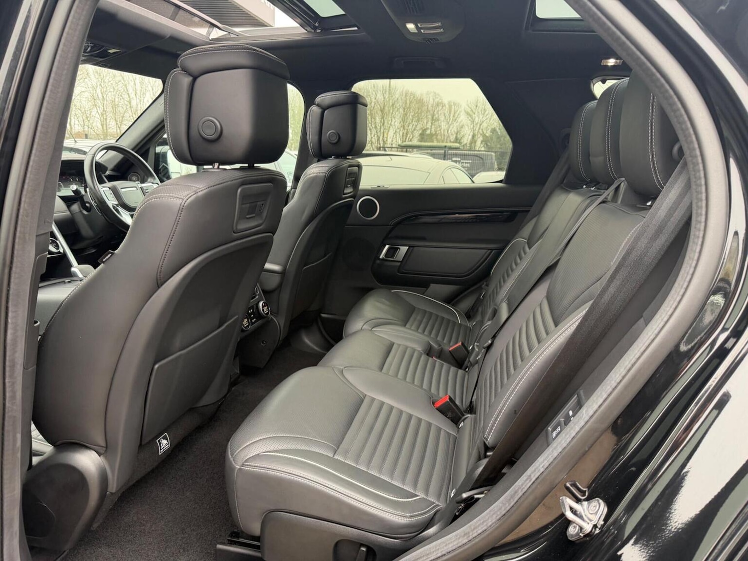 Used Land Rover Discovery 2023 for sale - 77750022: Photo 40