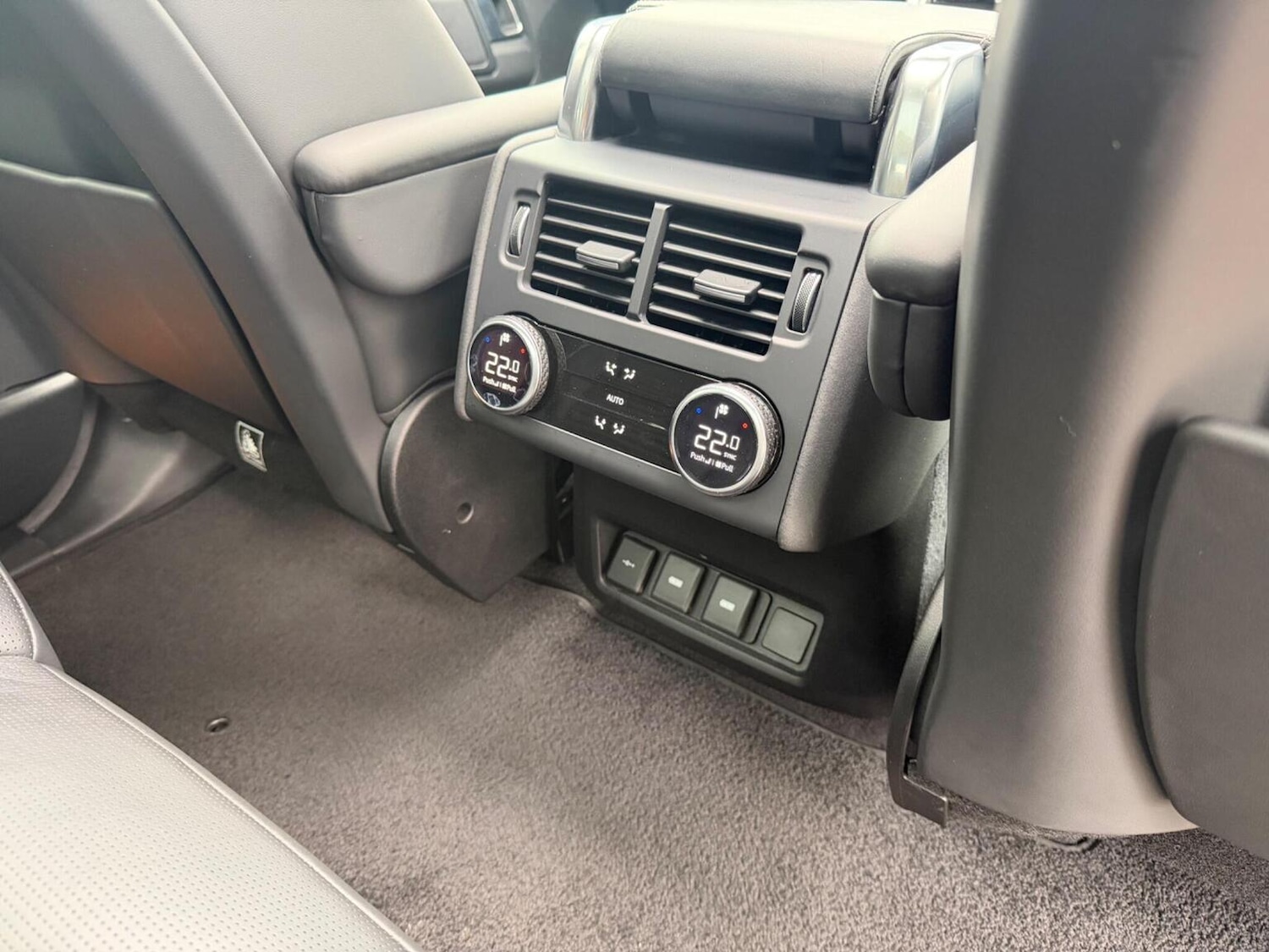 Used Land Rover Discovery 2023 for sale - 77750022: Photo 42