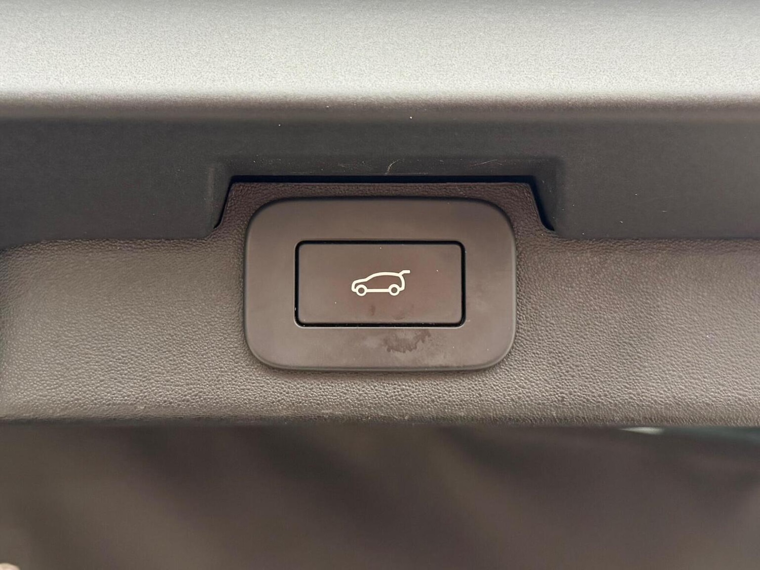 Used Land Rover Discovery 2023 for sale - 77750022: Photo 47