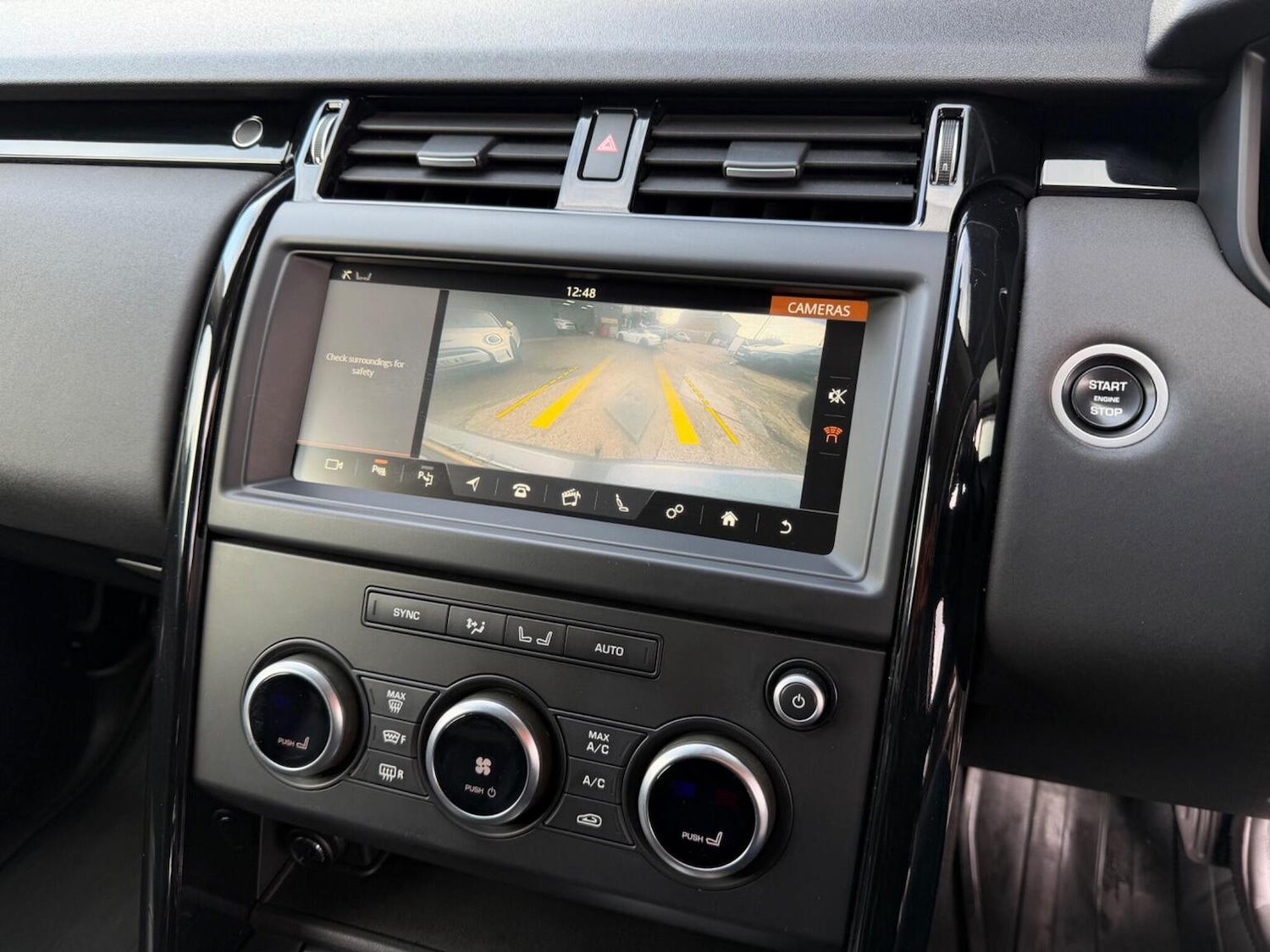 Used Land Rover Discovery 2020 for sale - 77536002: Photo 19