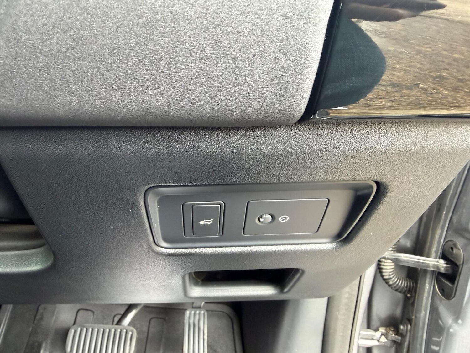 Used Land Rover Discovery 2020 for sale - 77536002: Photo 26