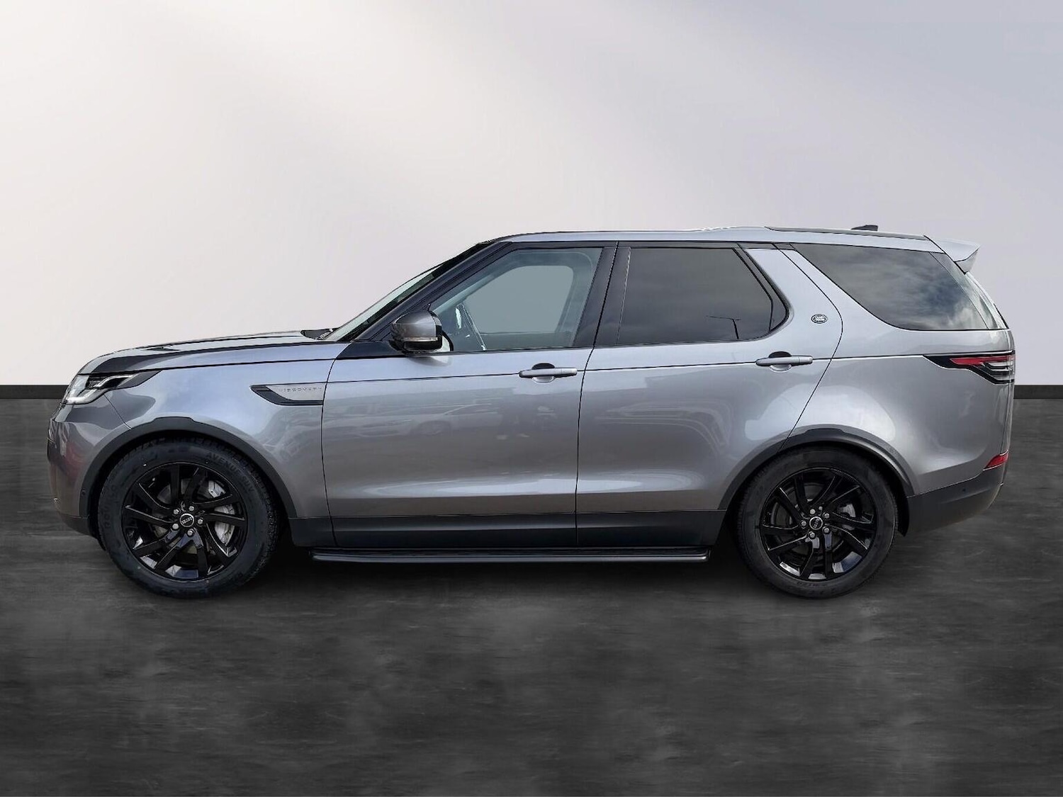 Used Land Rover Discovery 2020 for sale - 77536002: Photo 4