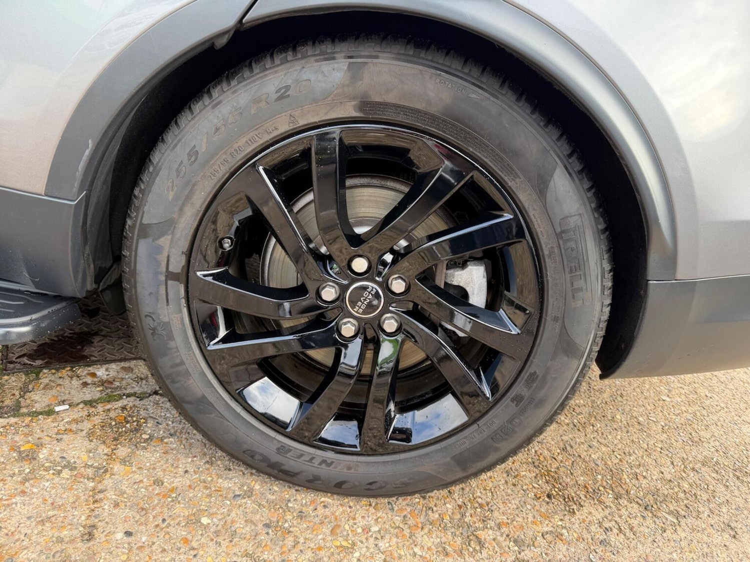 Used Land Rover Discovery 2020 for sale - 77536002: Photo 40