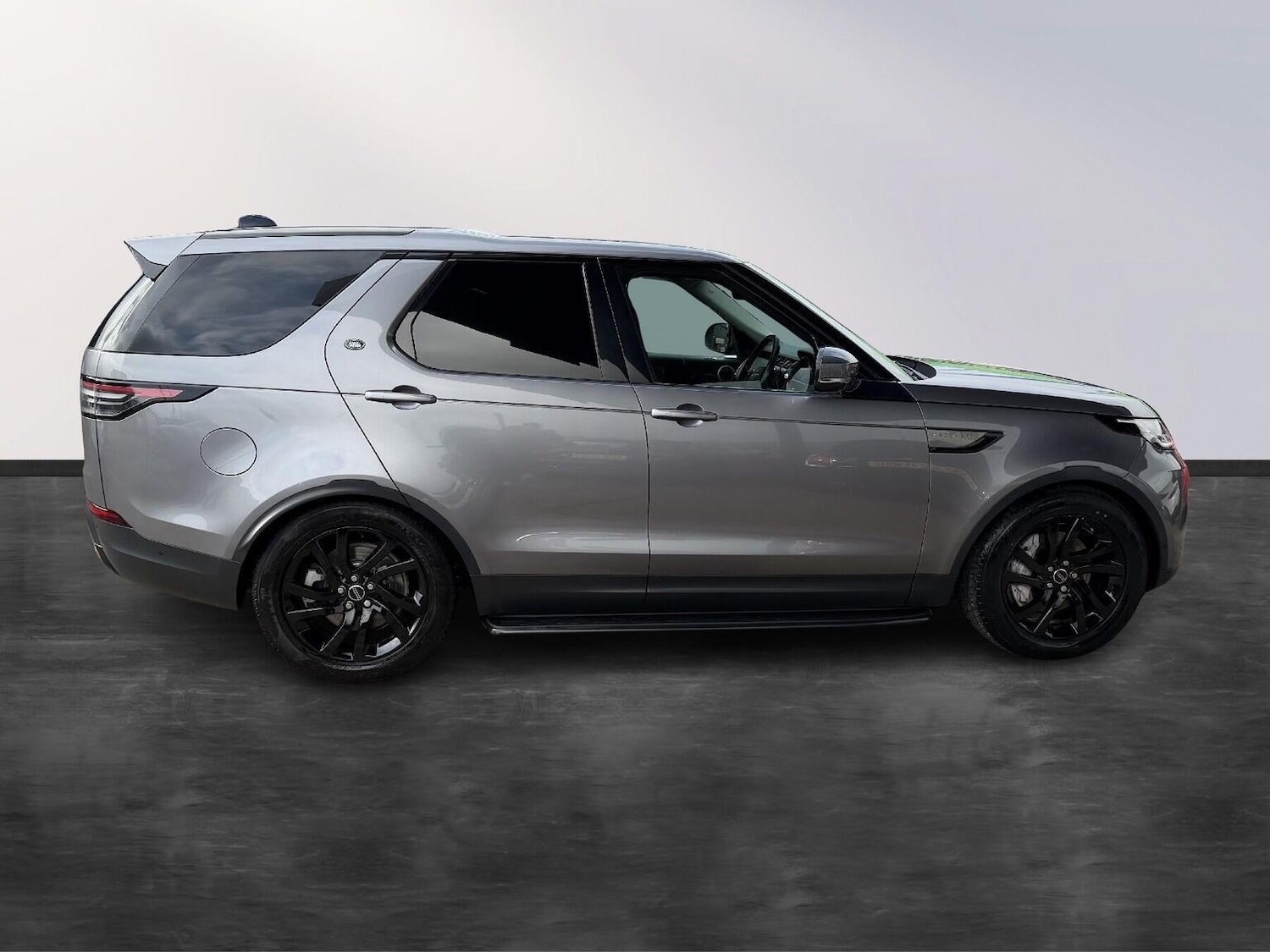 Used Land Rover Discovery 2020 for sale - 77536002: Photo 9