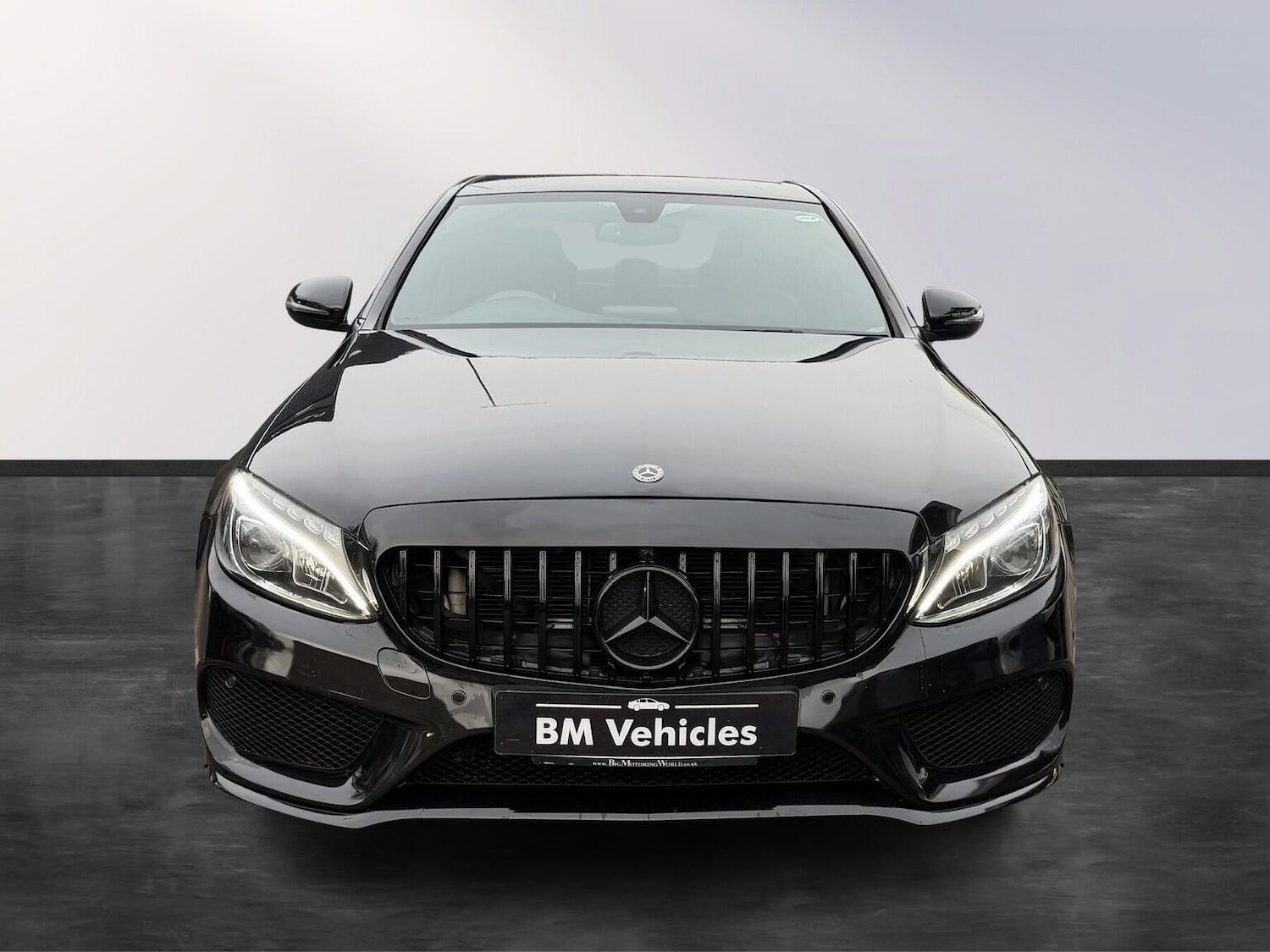 Used Mercedes-Benz C Class 2017 for sale - 76974357: Photo 2