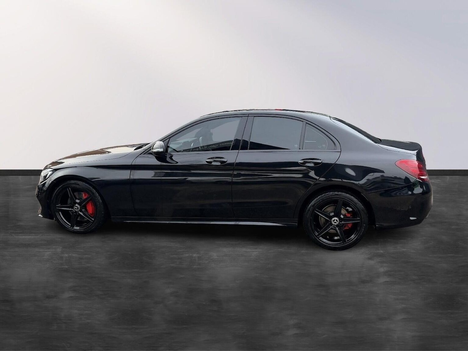 Used Mercedes-Benz C Class 2017 for sale - 76974357: Photo 4