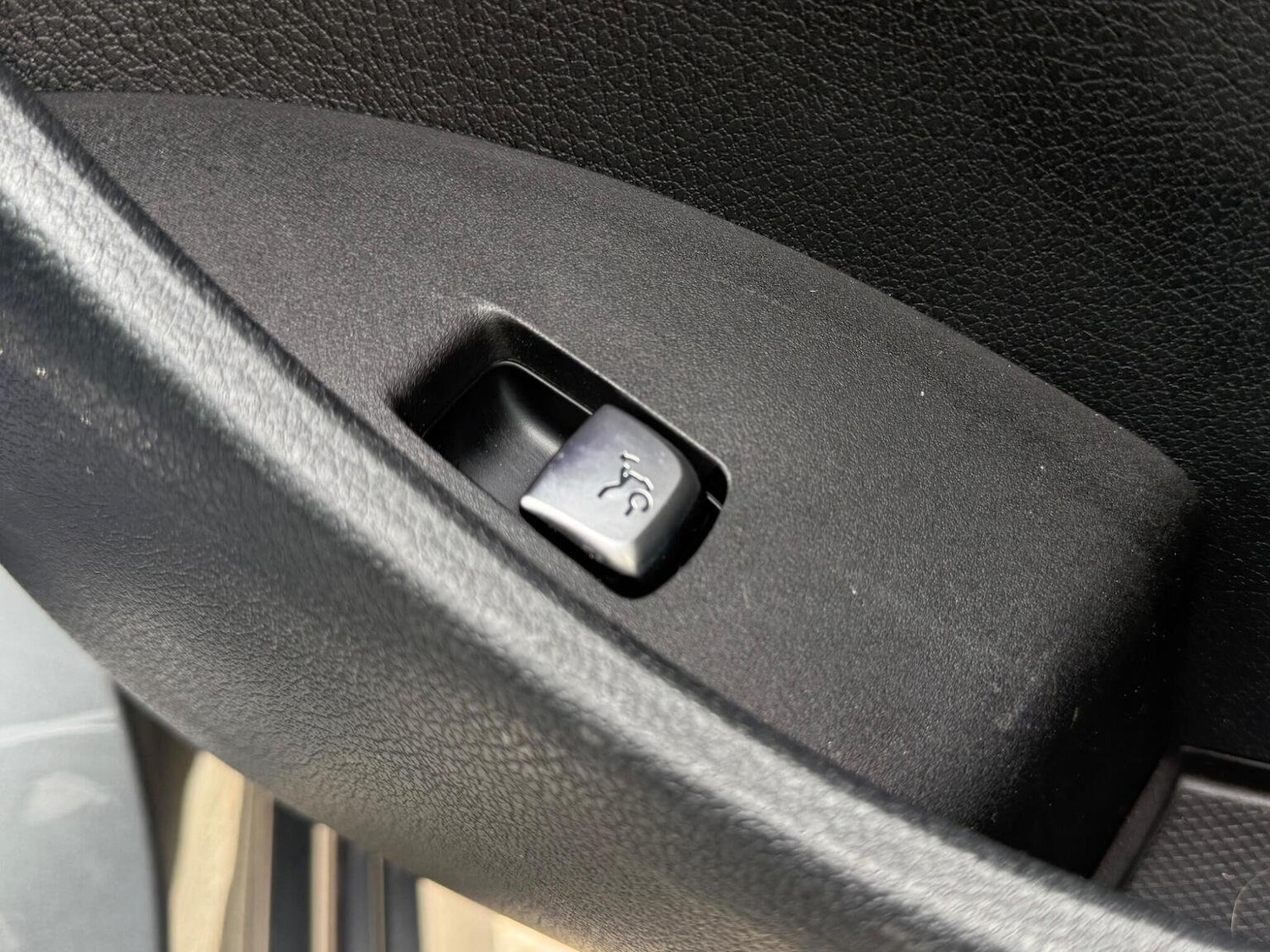 Used Mercedes-Benz E Class 2019 for sale - 76877572: Photo 34