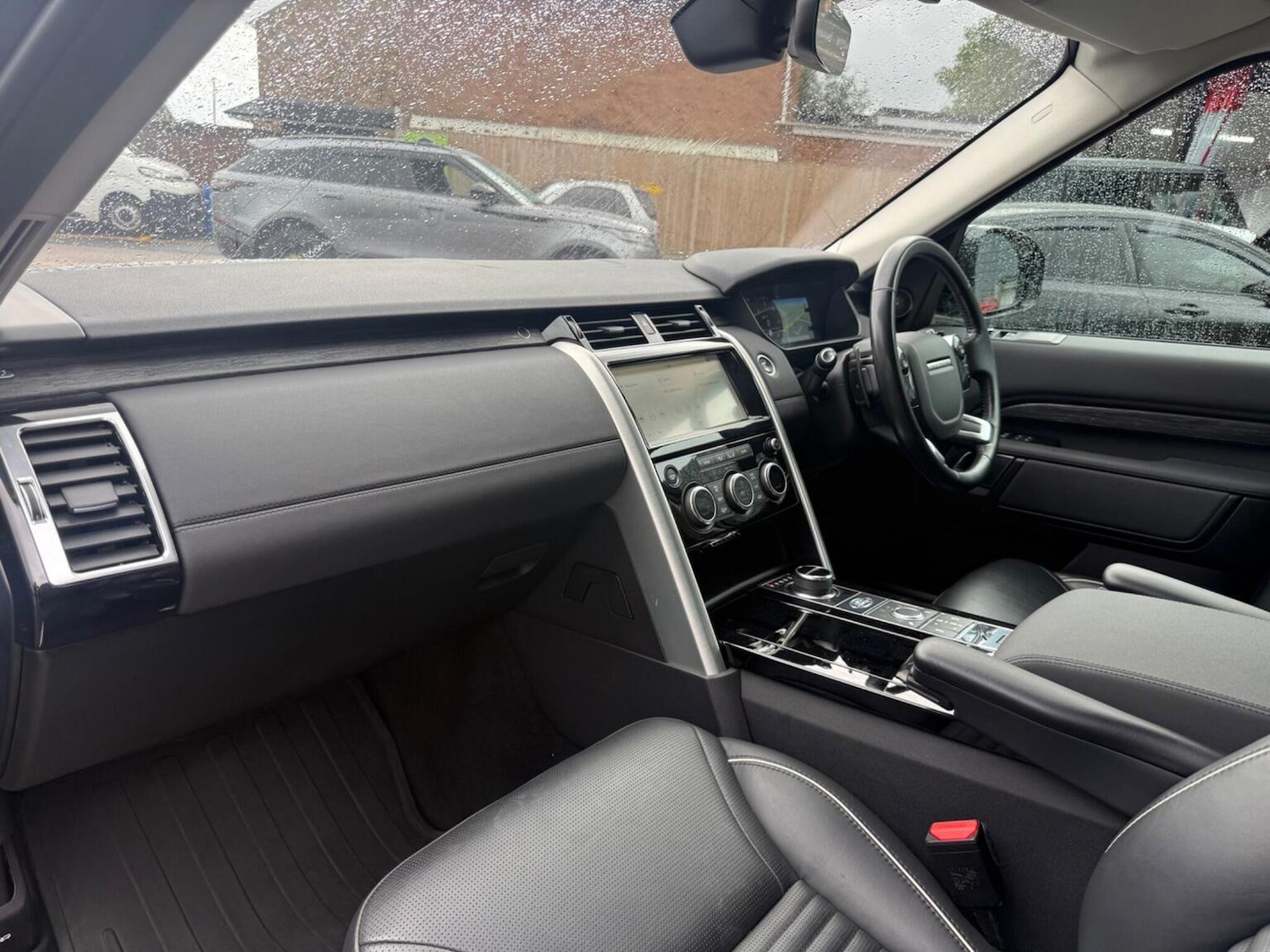 Used Land Rover Discovery 2018 for sale - 77802655: Photo 31