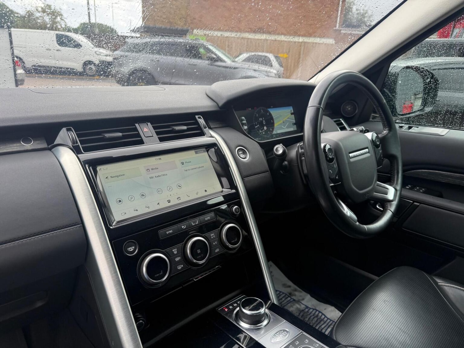 Used Land Rover Discovery 2018 for sale - 77802655: Photo 32