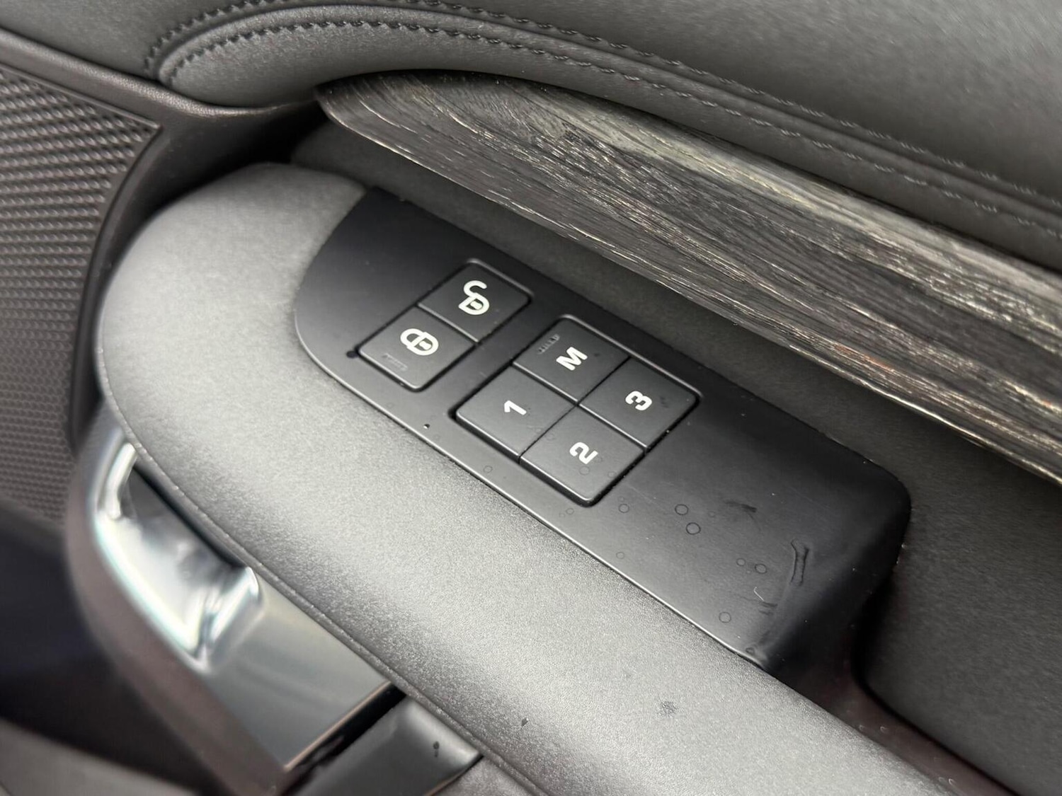 Used Land Rover Discovery 2018 for sale - 77802655: Photo 35