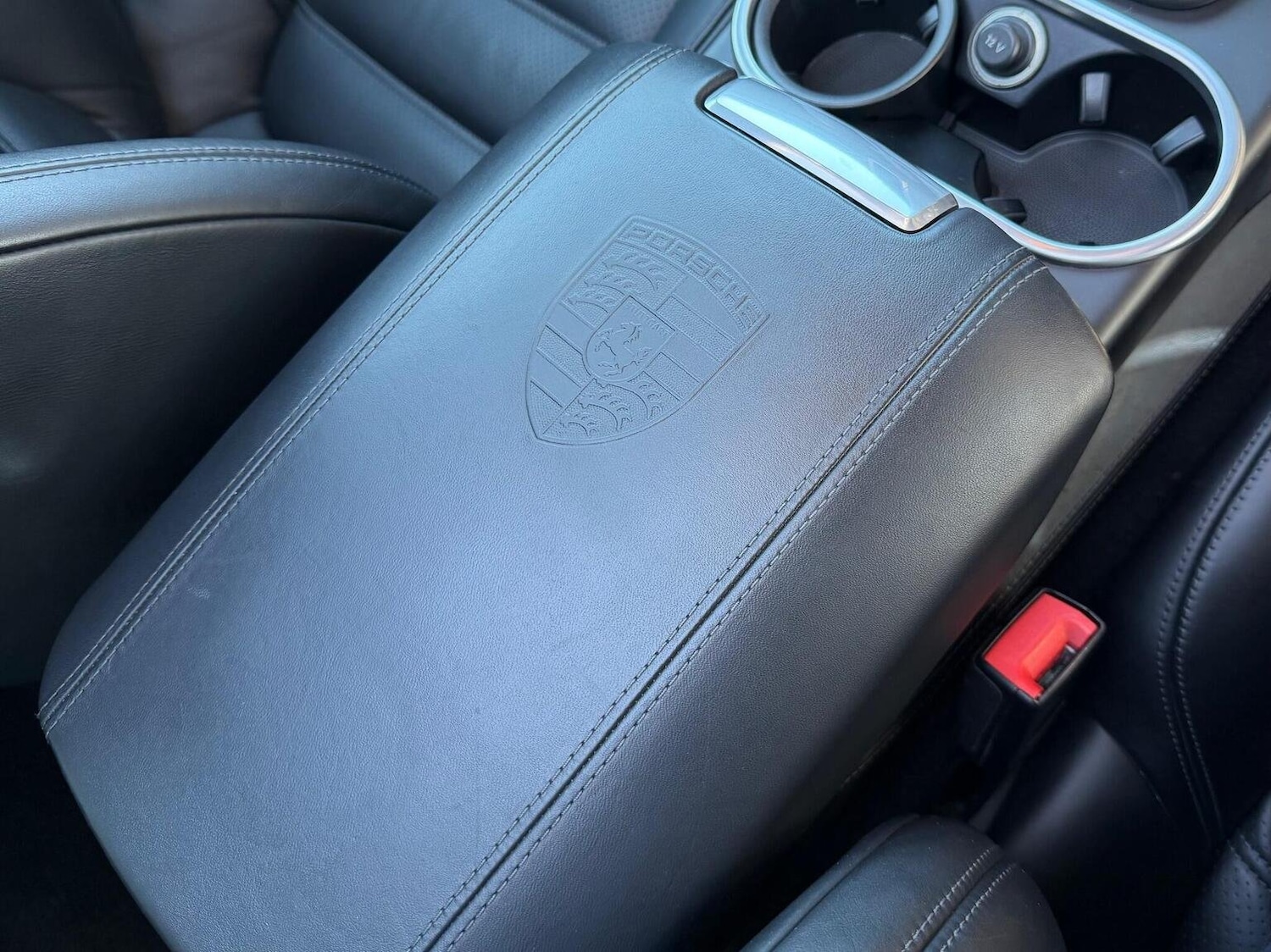 Used Porsche Cayenne 2016 for sale - 76670845: Photo 31