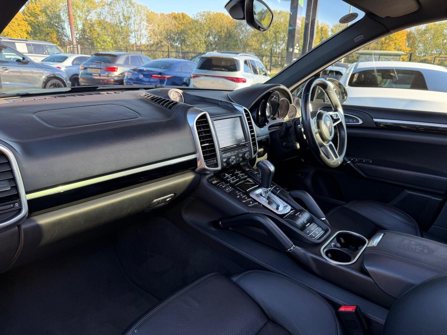 Used Porsche Cayenne 2016 for sale - 76670845: Photo 37