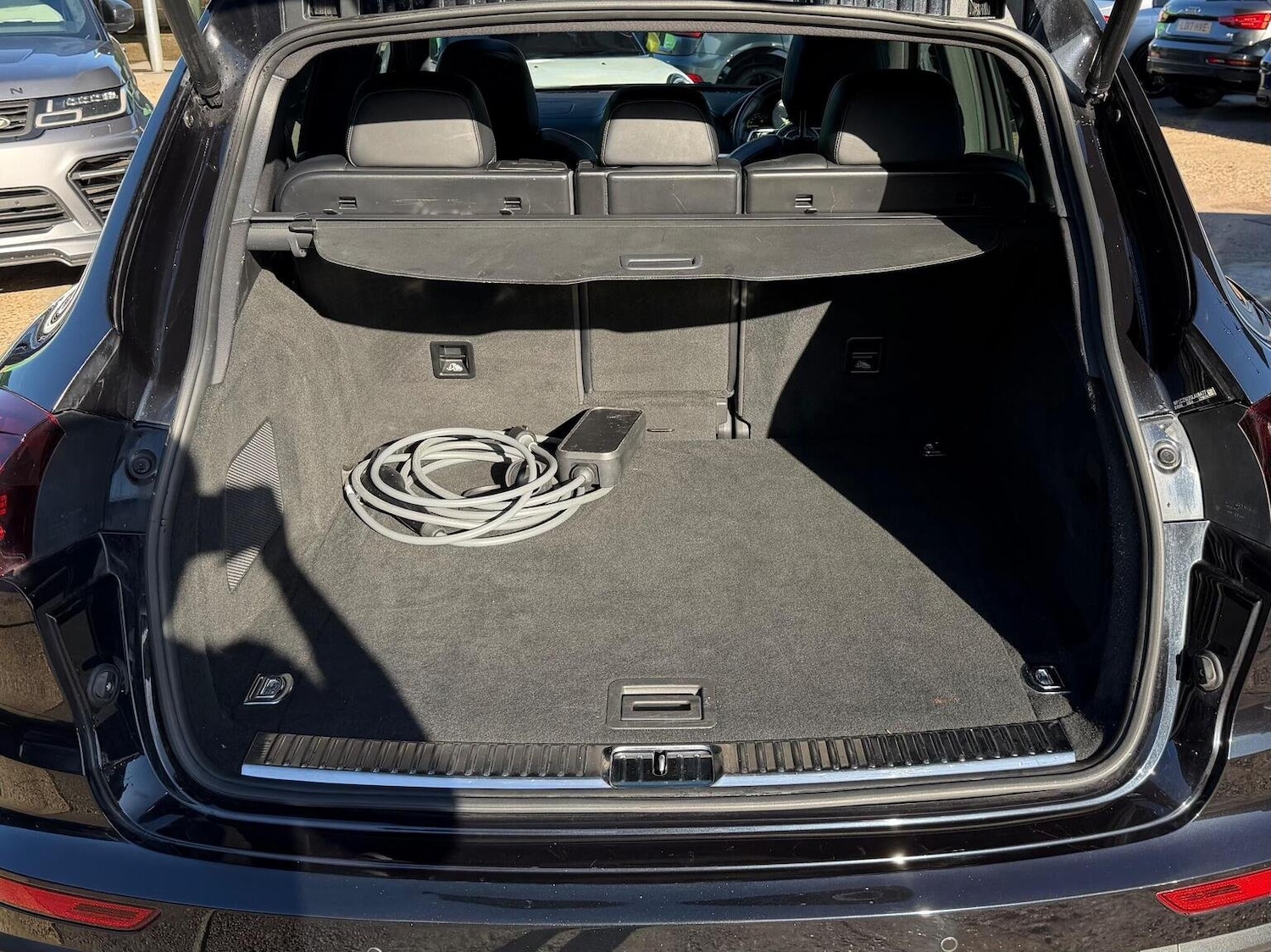 Used Porsche Cayenne 2016 for sale - 76670845: Photo 45