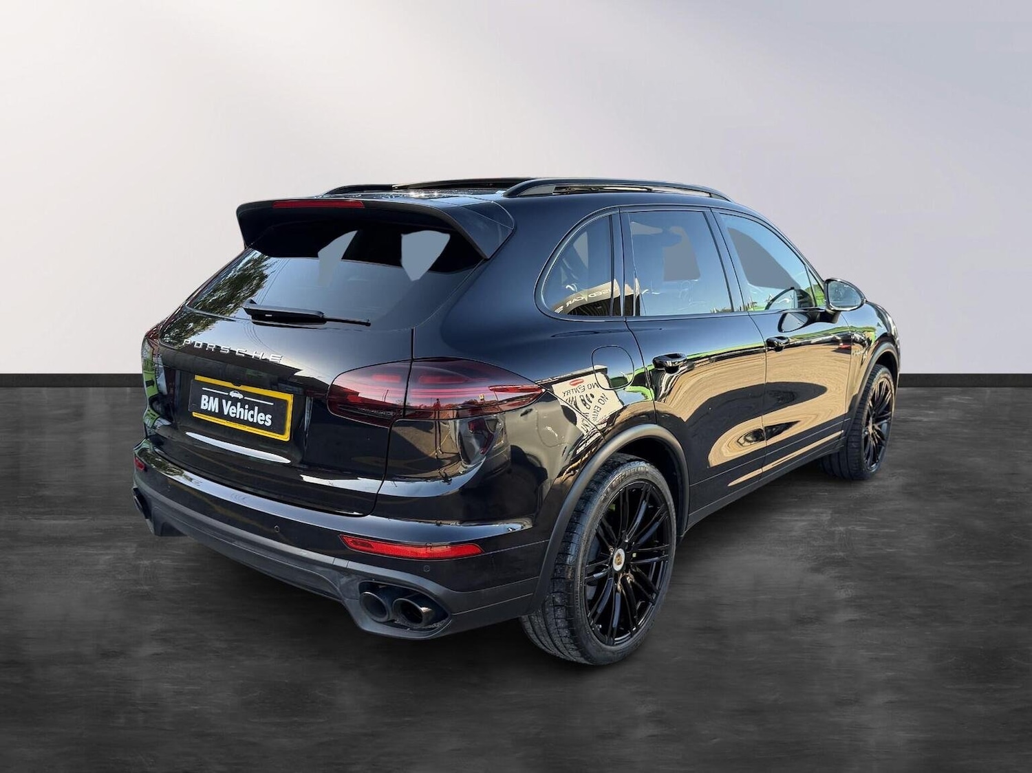 Used Porsche Cayenne 2016 for sale - 76670845: Photo 8