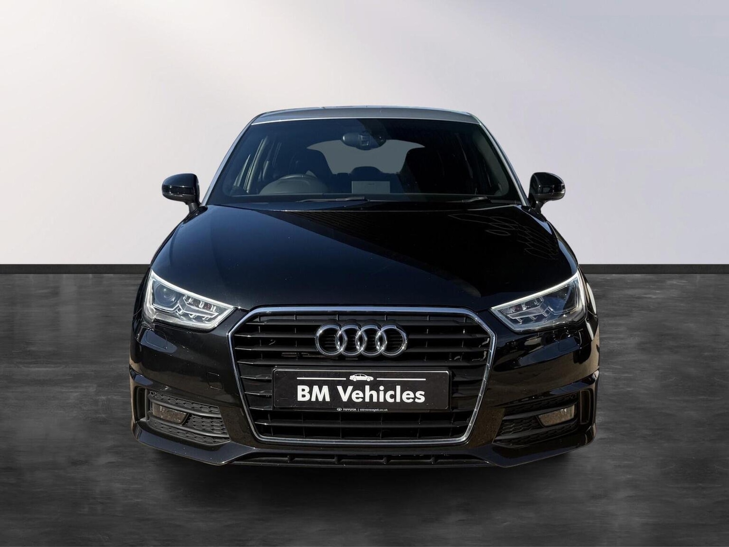 Used Audi A1 2015 for sale - 76670846: Photo 2