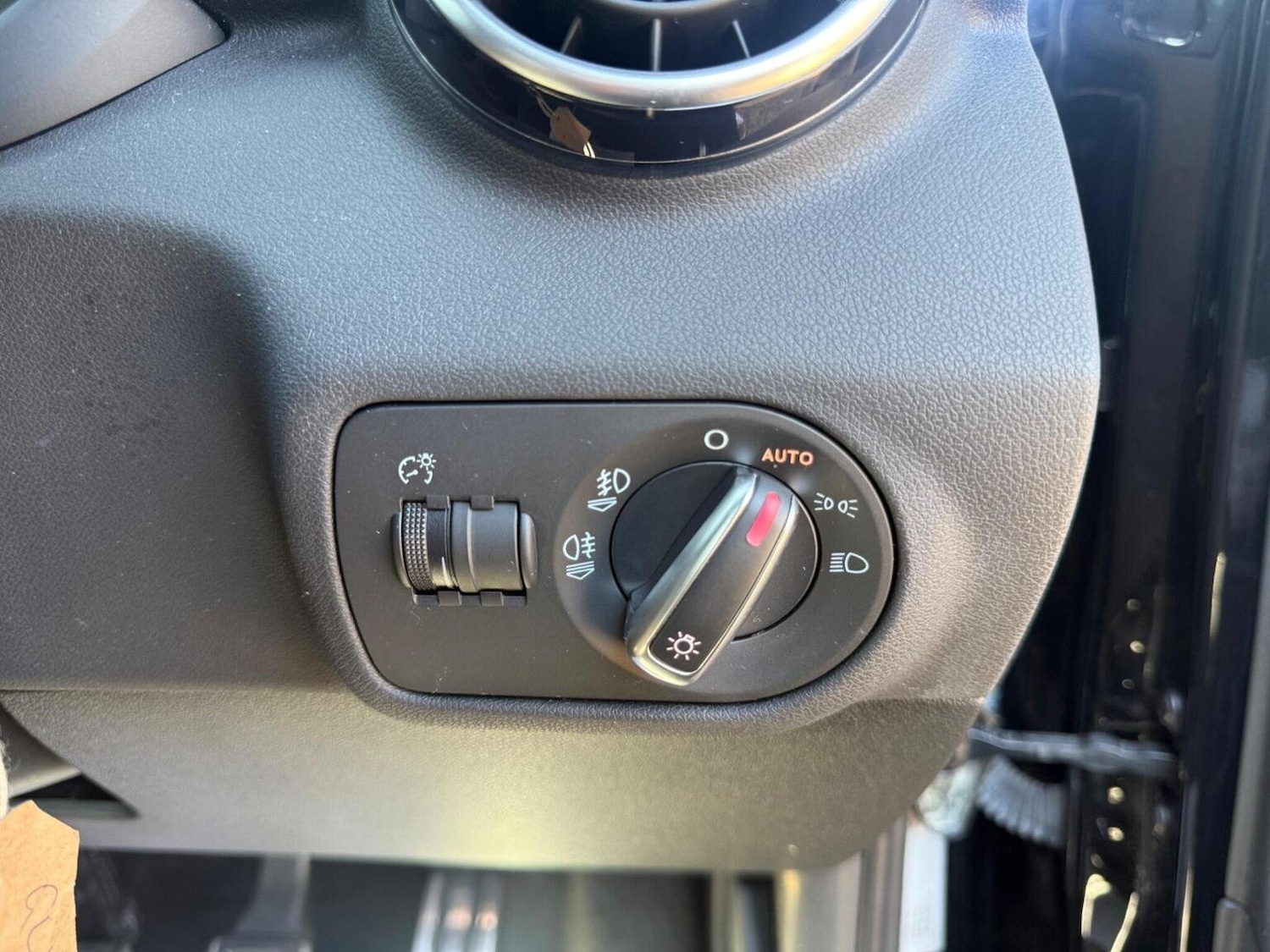 Used Audi A1 2015 for sale - 76670846: Photo 29