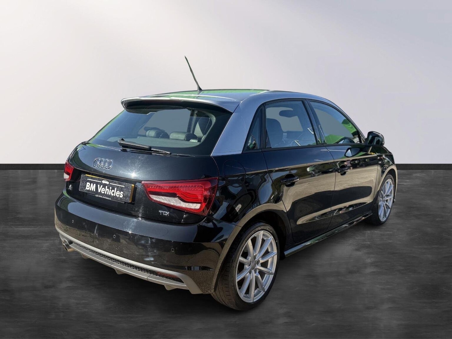 Used Audi A1 2015 for sale - 76670846: Photo 8