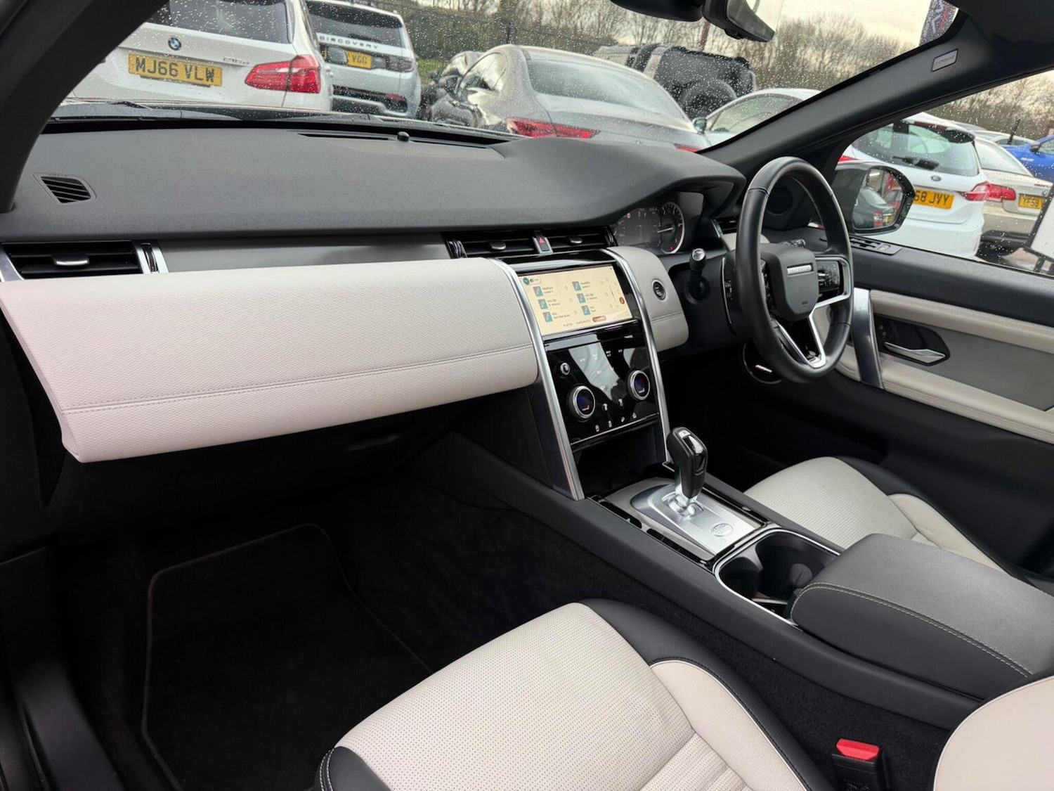 Used Land Rover Discovery Sport 2022 for sale - 77694349: Photo 30