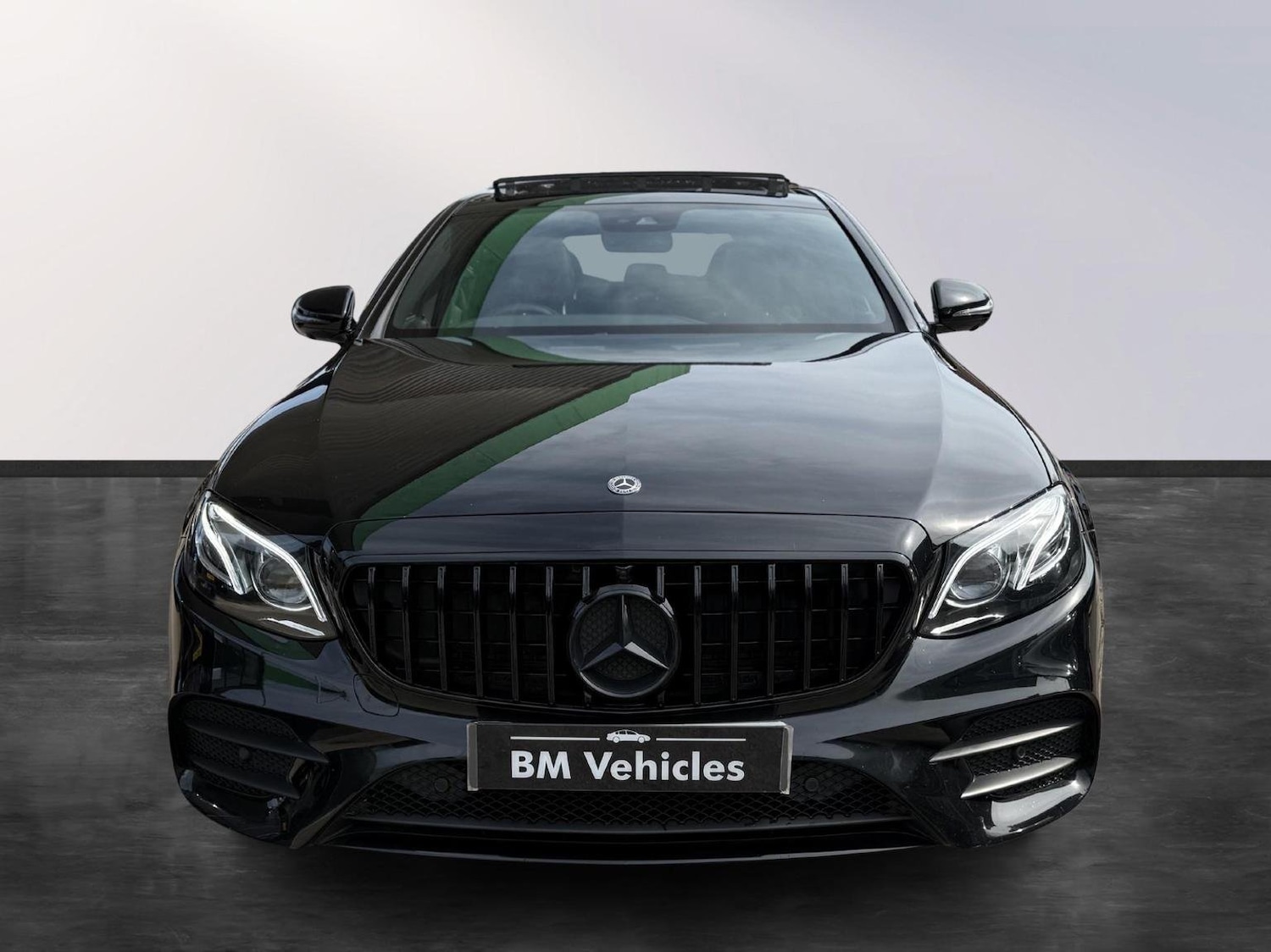 Used Mercedes-Benz E Class 2020 for sale - 76713006: Photo 2