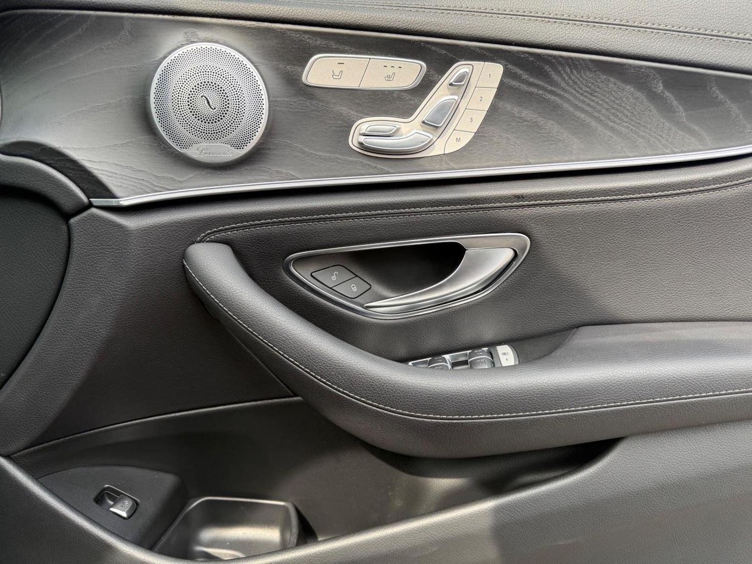 Used Mercedes-Benz E Class 2020 for sale - 76713006: Photo 32