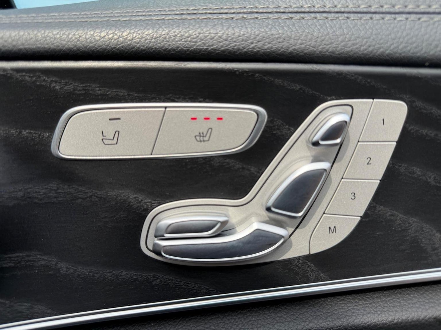 Used Mercedes-Benz E Class 2020 for sale - 76713006: Photo 34