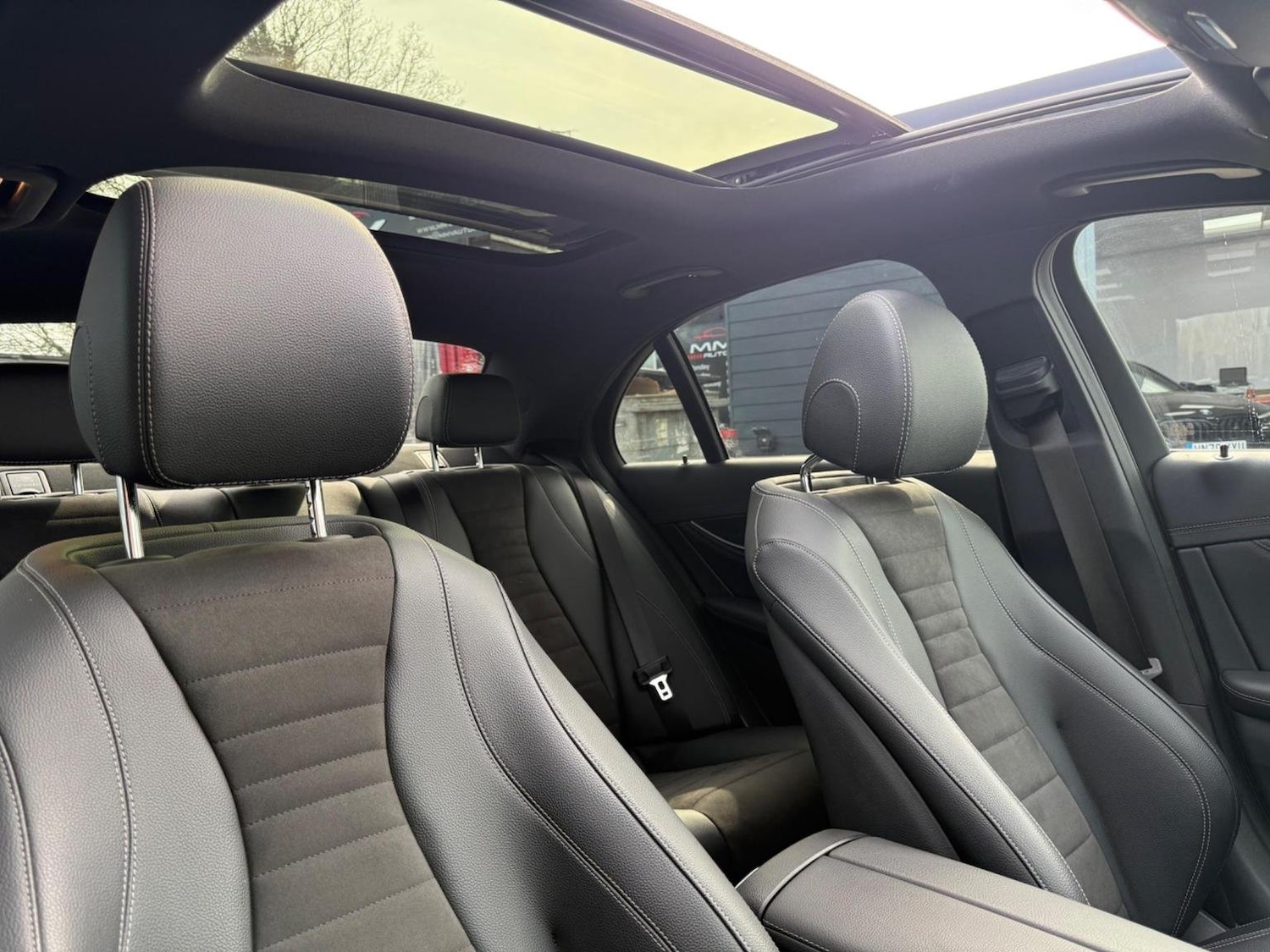 Used Mercedes-Benz E Class 2020 for sale - 76713006: Photo 36