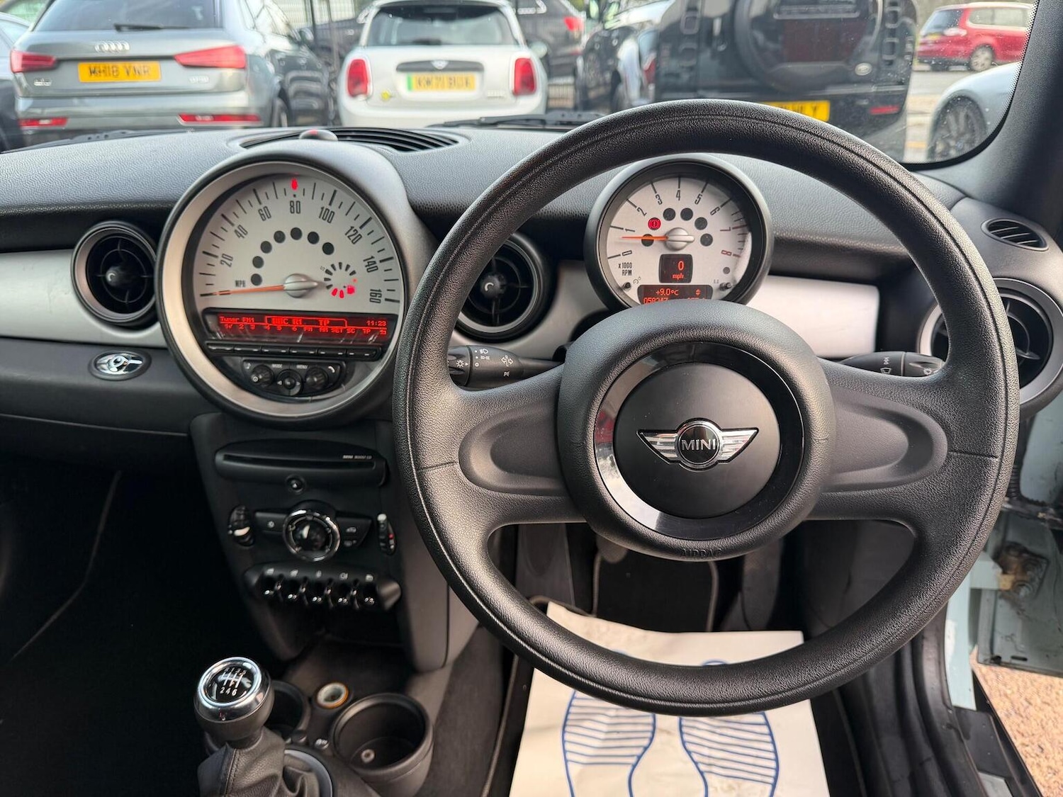 Used MINI Convertible 2011 for sale - 77028008: Photo 19