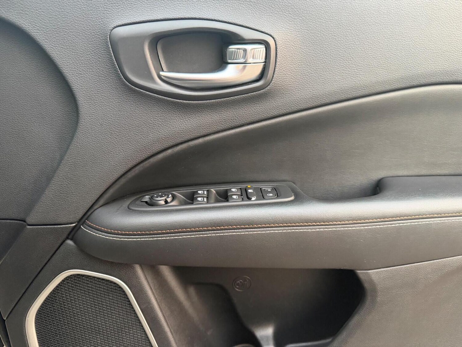 Used Jeep Compass 2018 for sale - 77807212: Photo 27