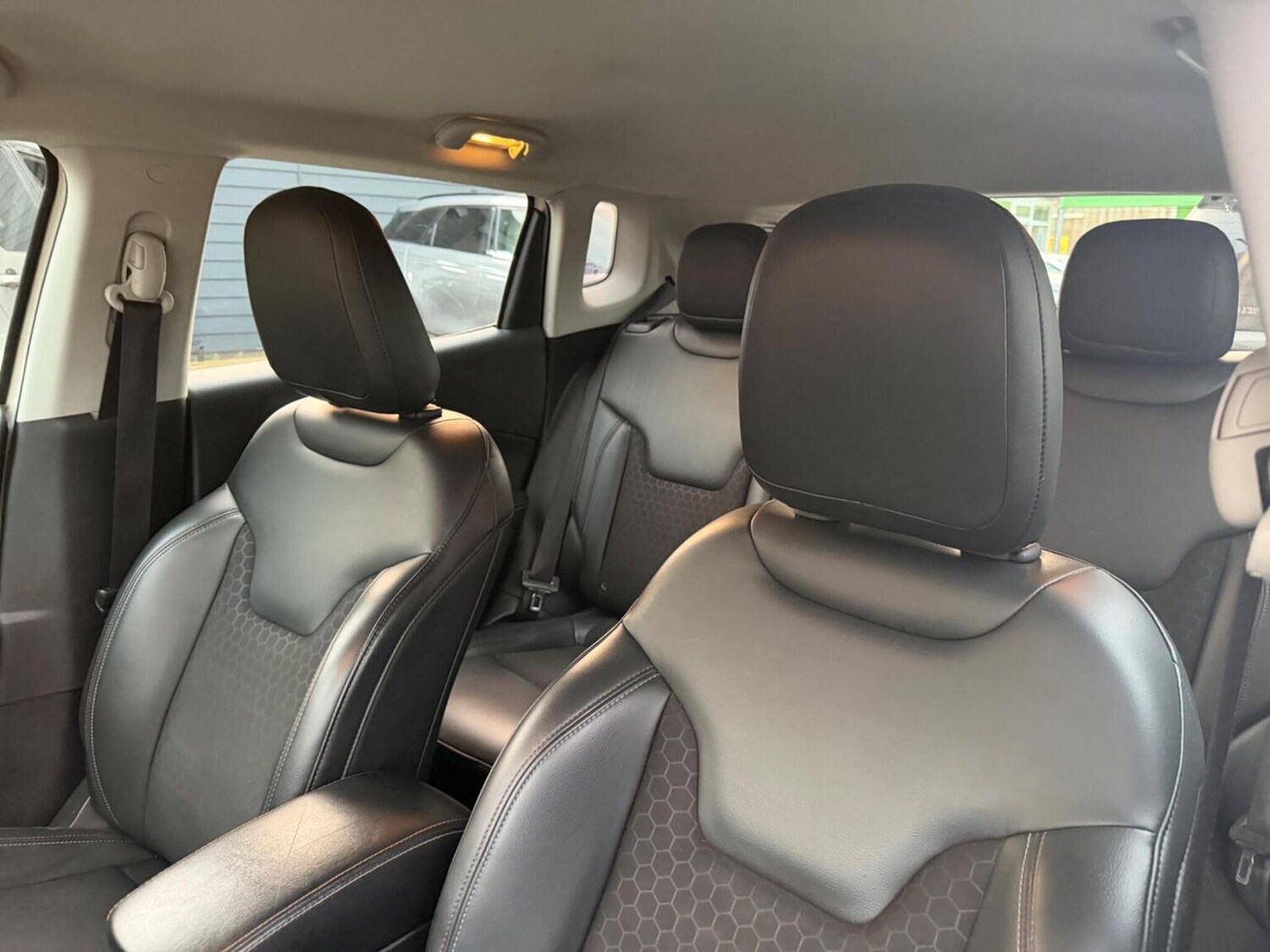 Used Jeep Compass 2018 for sale - 77807212: Photo 31