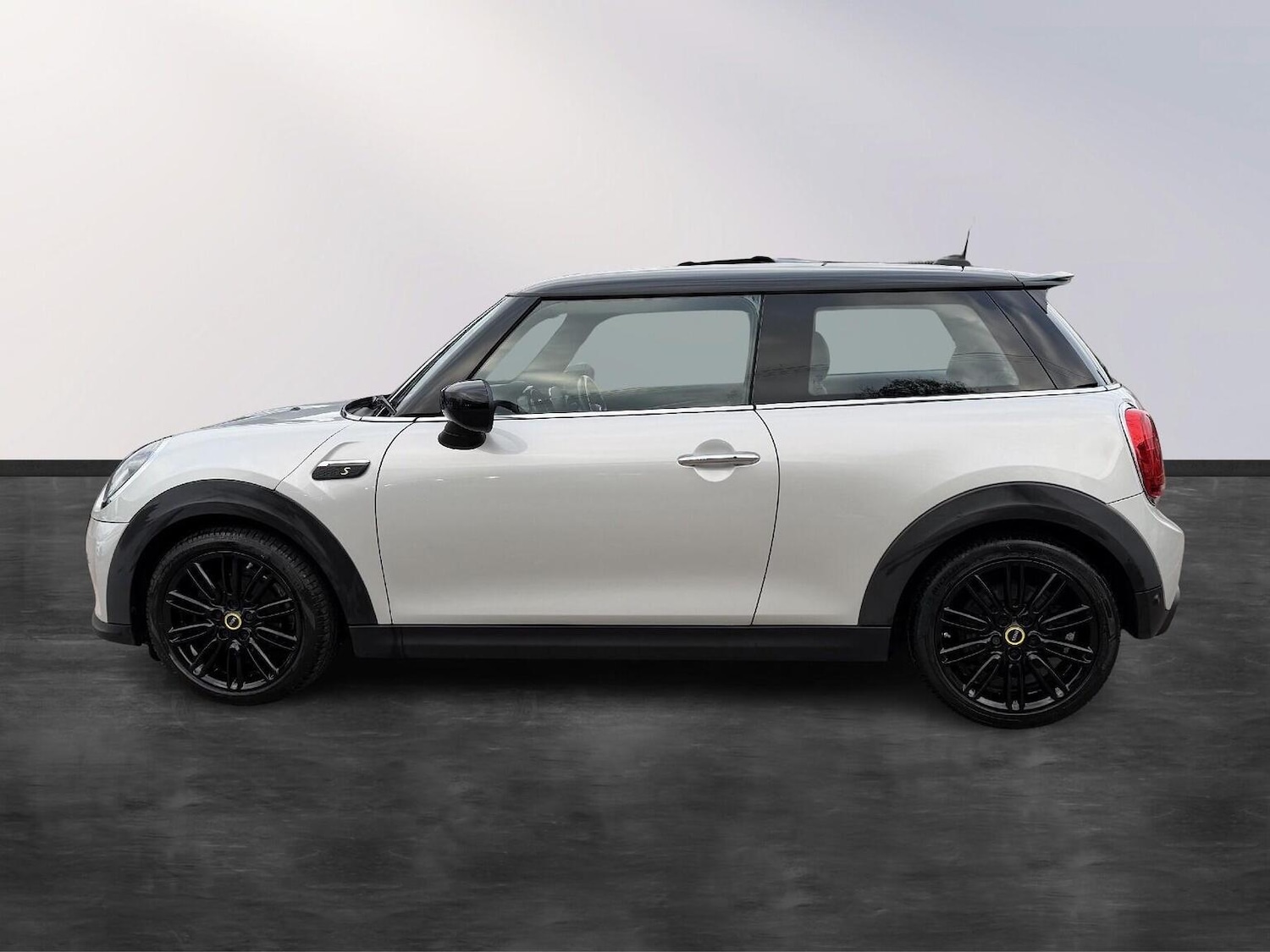 Used MINI Hatch 2021 for sale - 76670844: Photo 4