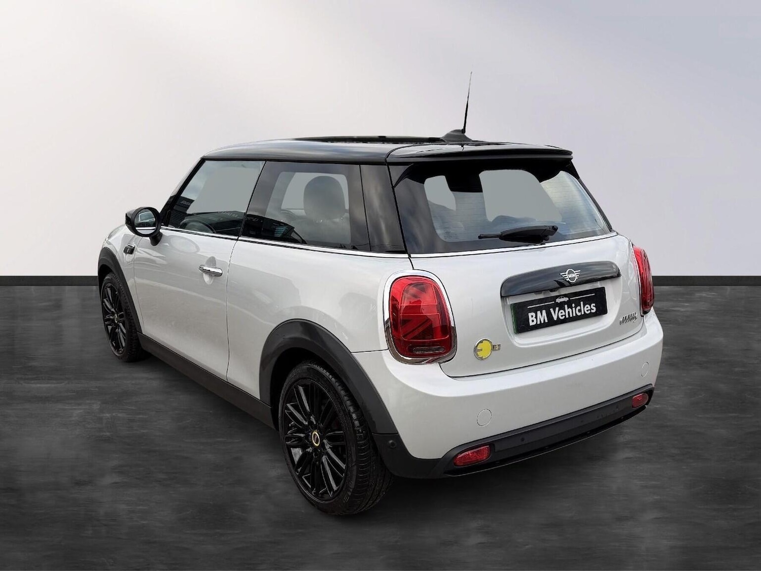 Used MINI Hatch 2021 for sale - 76670844: Photo 6
