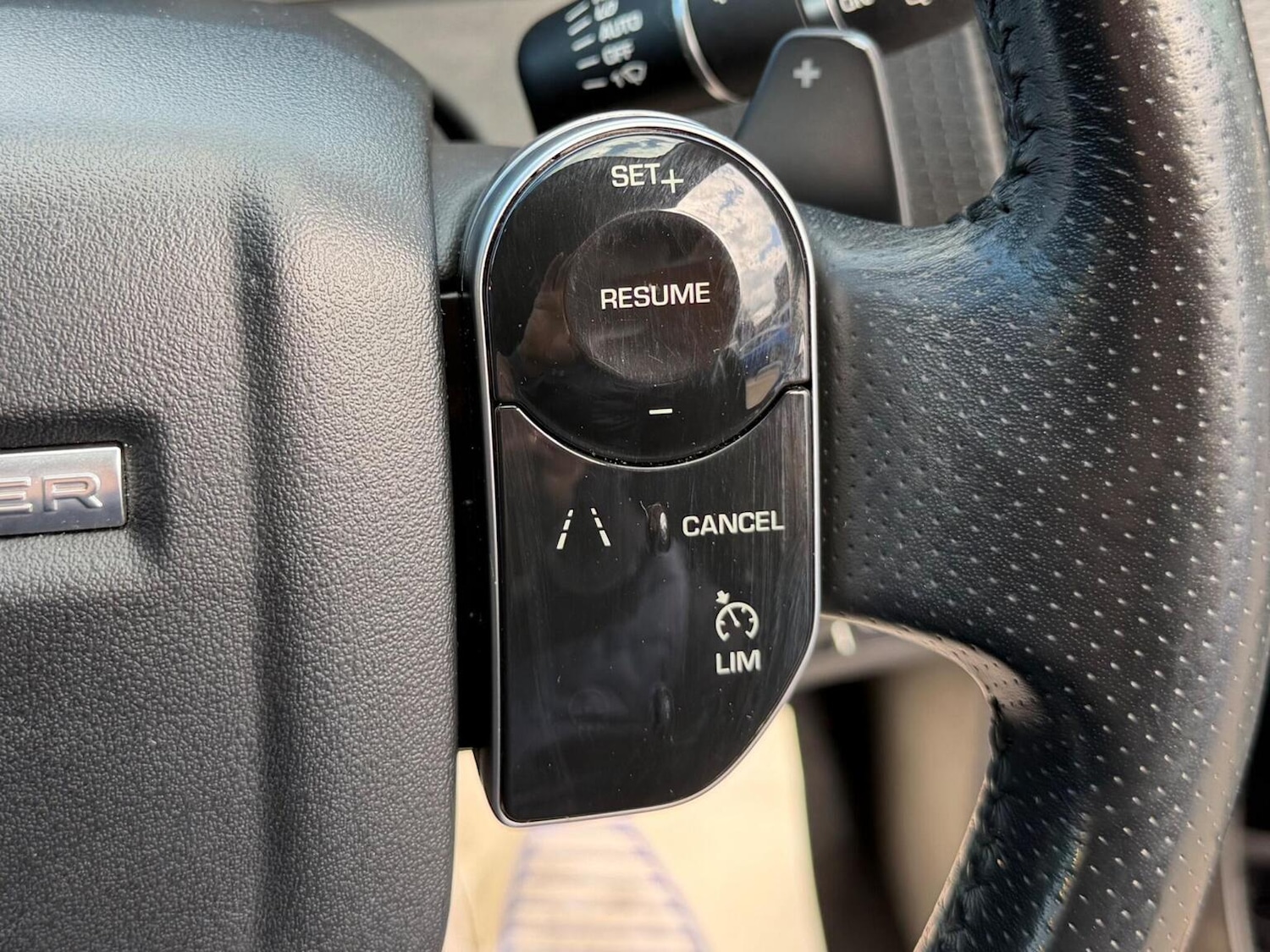 Used Land Rover Range Rover Velar 2018 for sale - 78057007: Photo 19