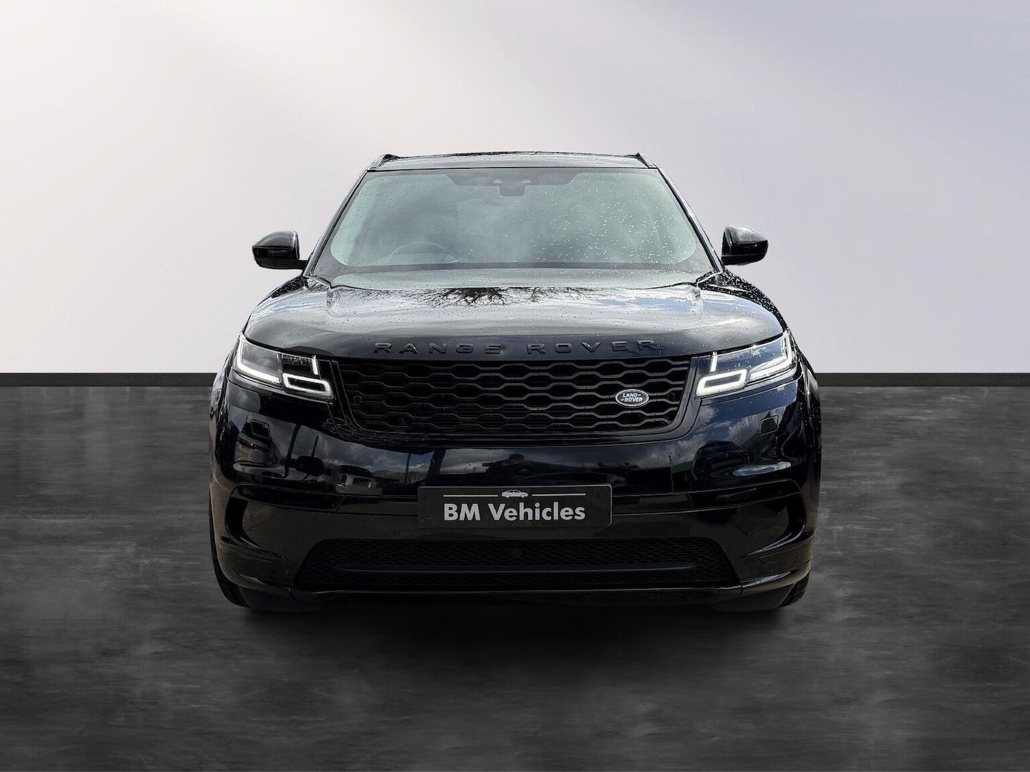 Used Land Rover Range Rover Velar 2018 for sale - 78057007: Photo 2