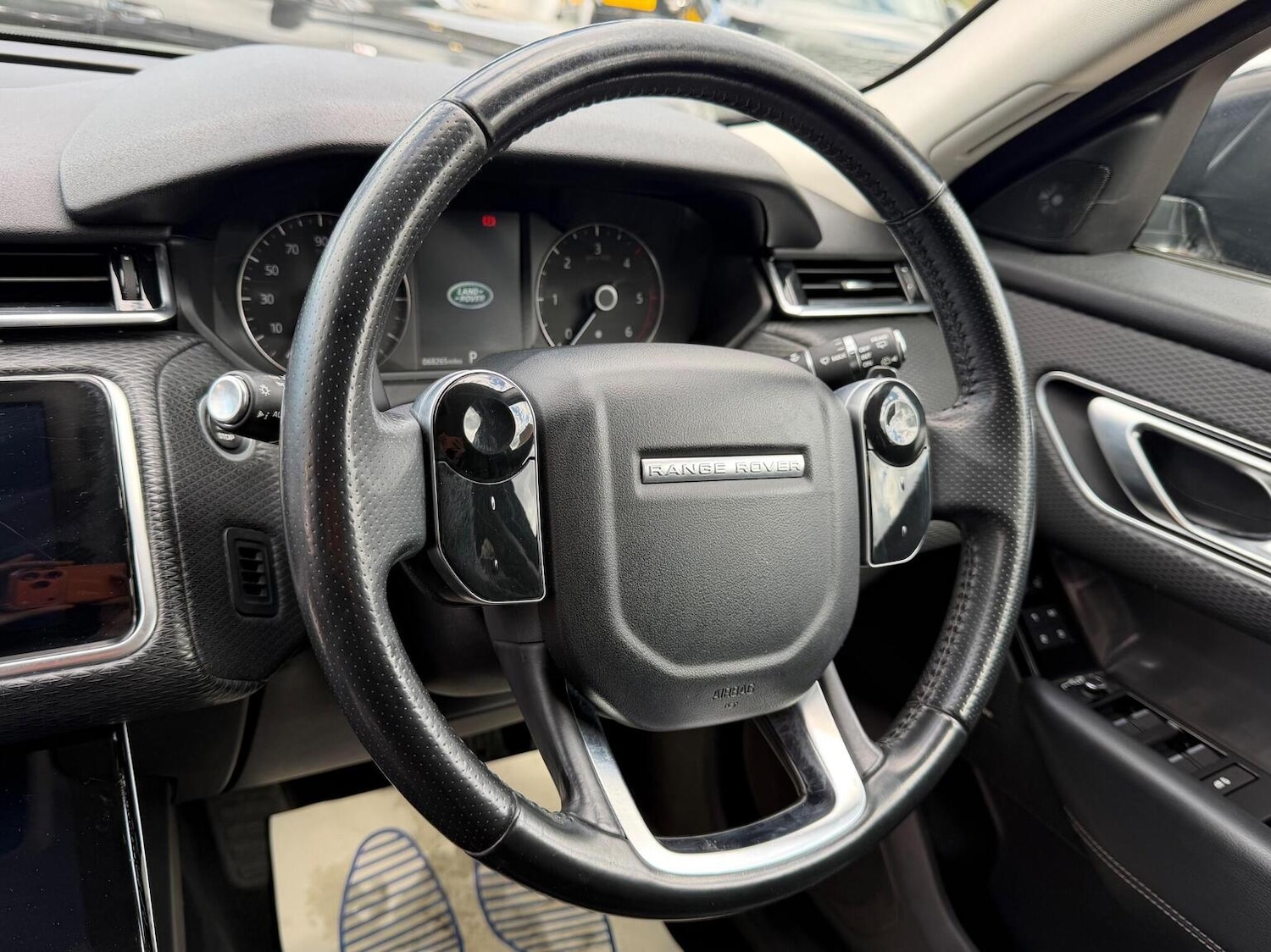 Used Land Rover Range Rover Velar 2018 for sale - 78057007: Photo 21